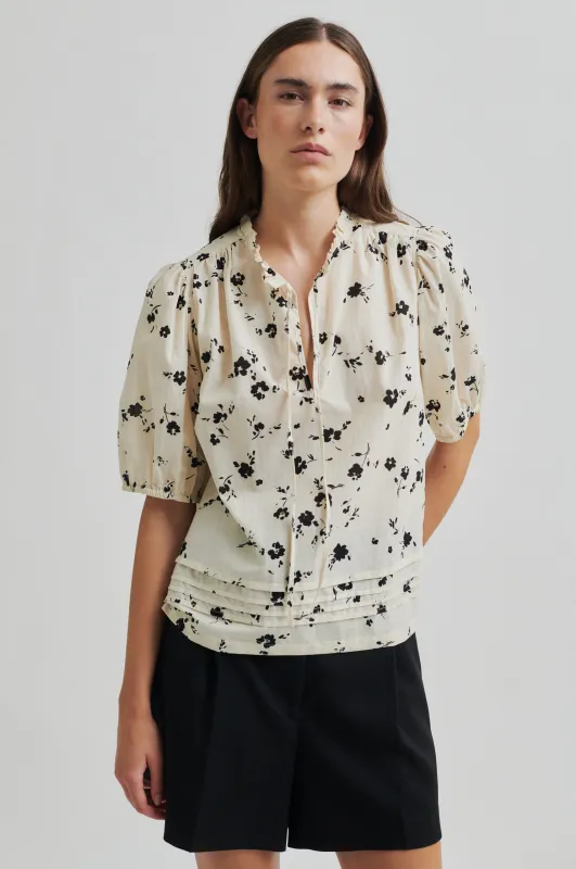 Quin Blouse sold by Second Female