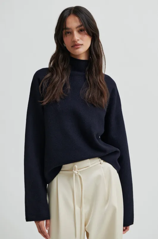 Life Knit T-Neck sold by Second Female