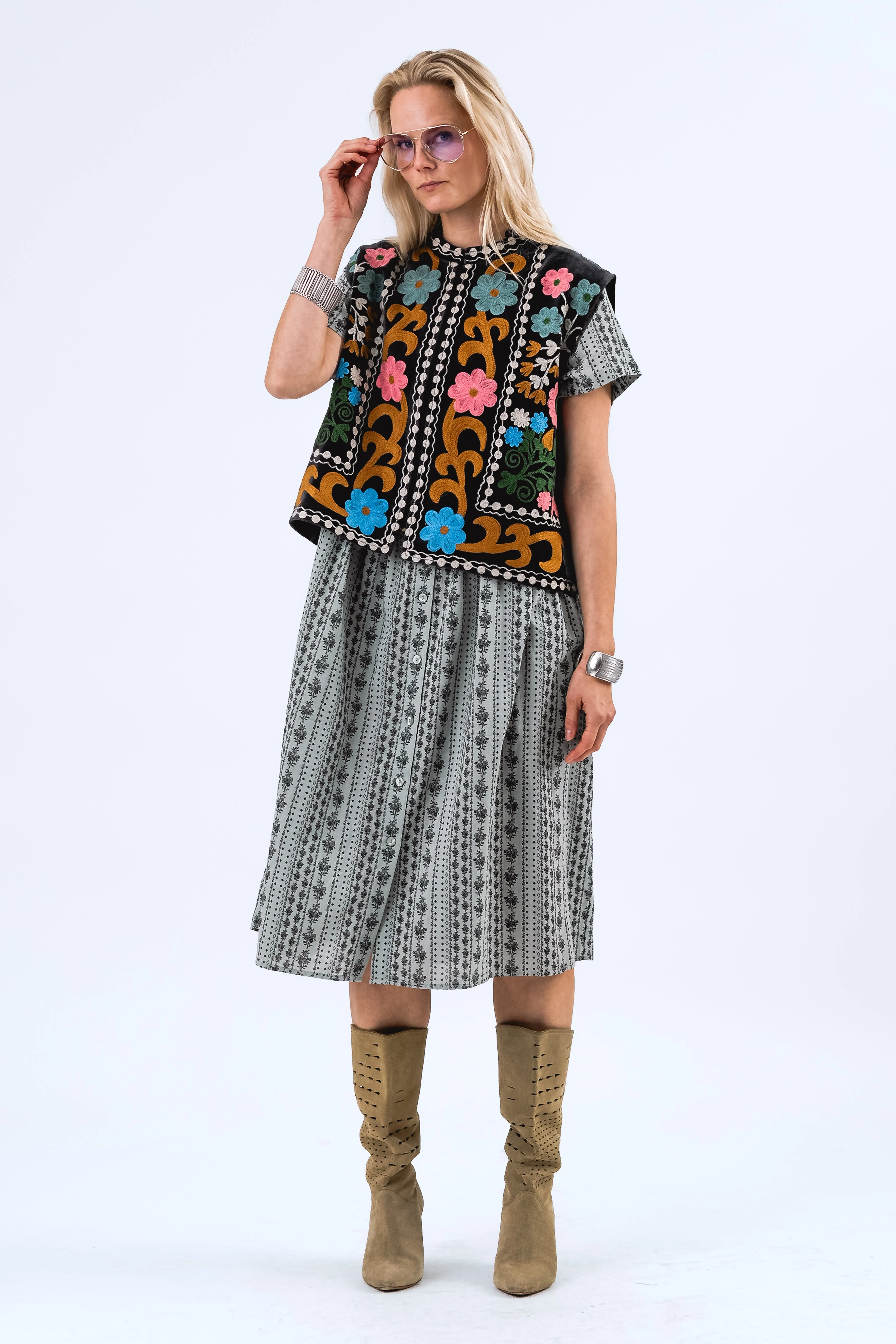 BinLL Vest - Washed Black sold by Lollys Laundry product image thumbnail 4