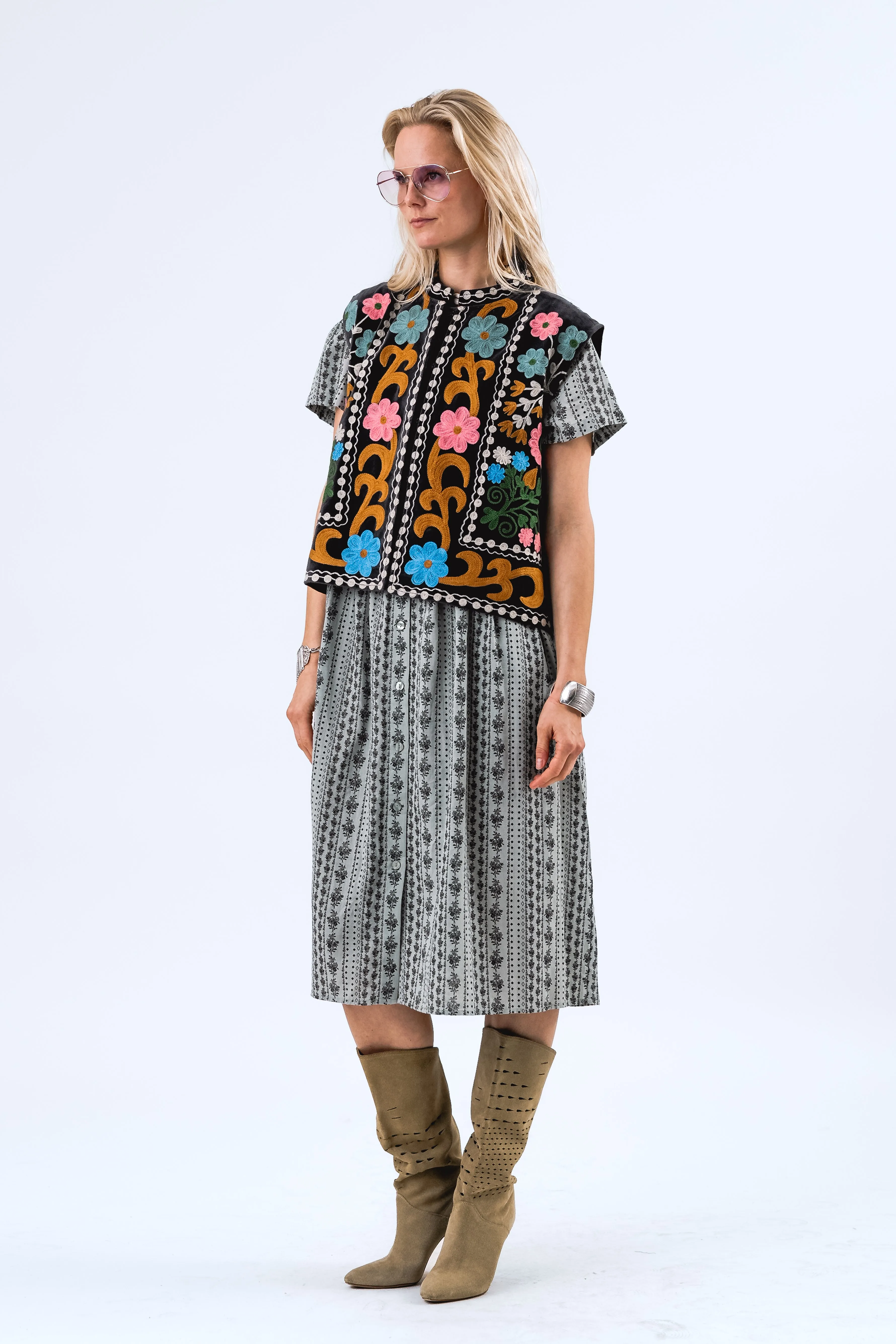 BinLL Vest - Washed Black sold by Lollys Laundry product image thumbnail 5