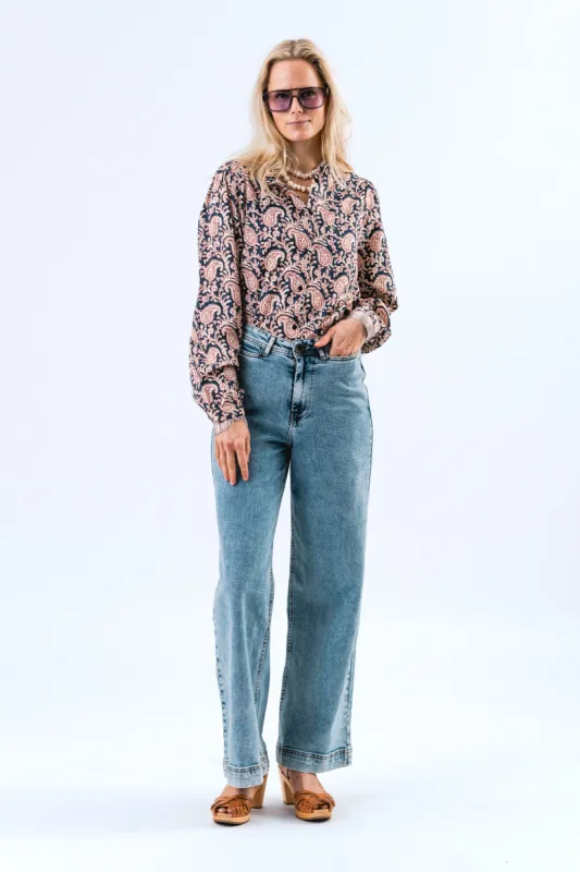 RiverLL Shirt - Graphic Print sold by Lollys Laundry