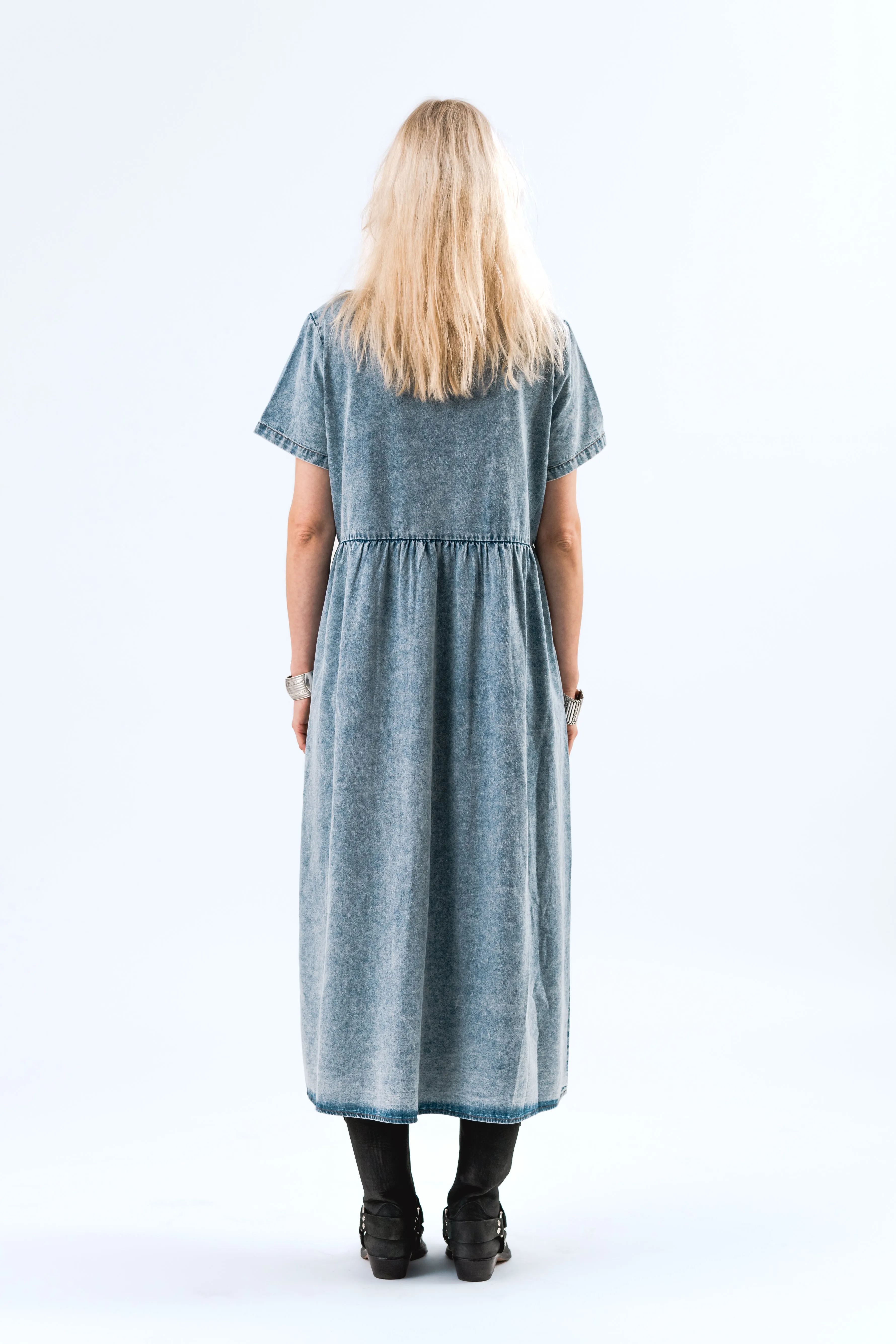 AliyaLl Maxi Dress - Washed Denim sold by Lollys Laundry product image thumbnail 5