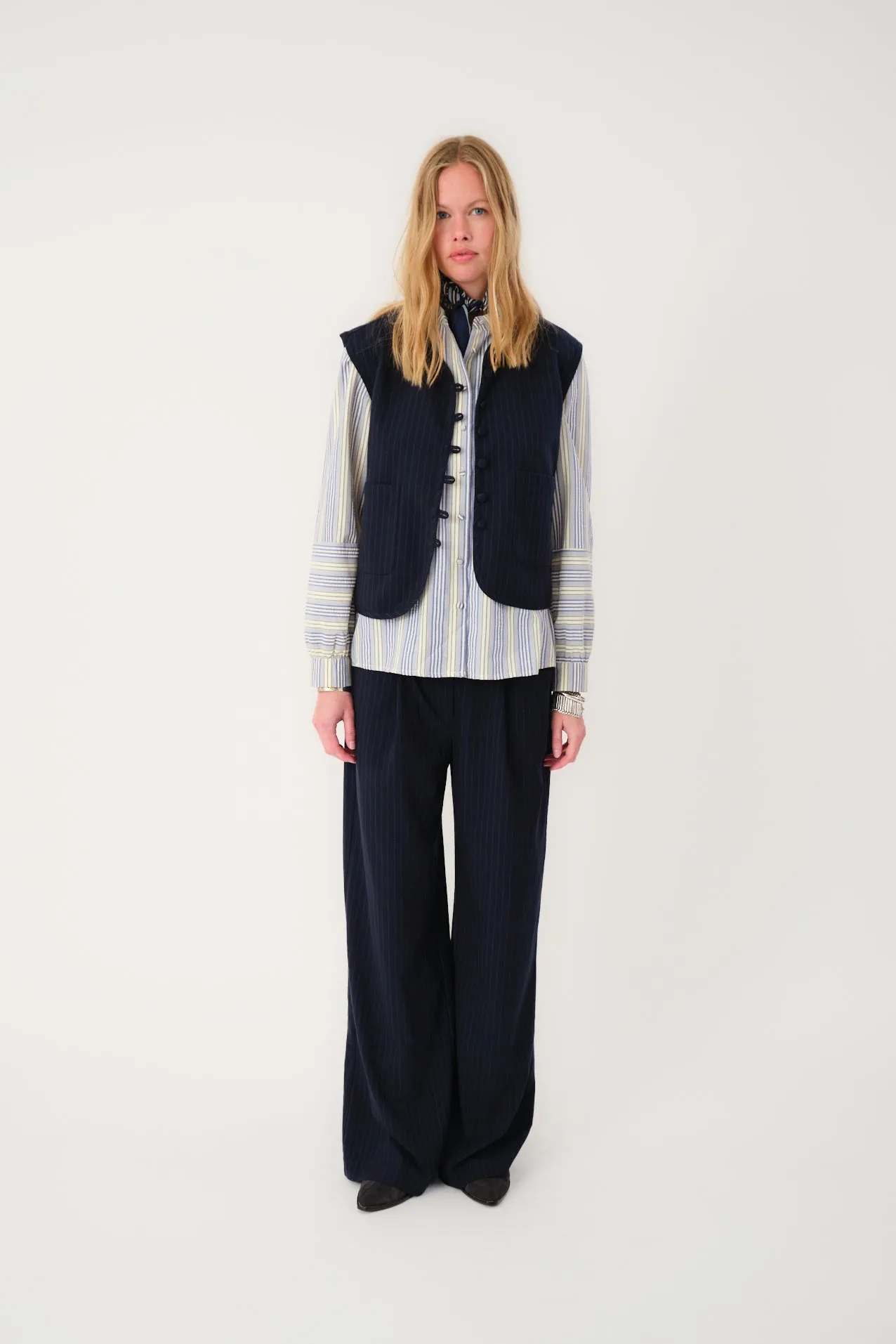 AbbeyLL Vest - Dark Navy sold by Lollys Laundry