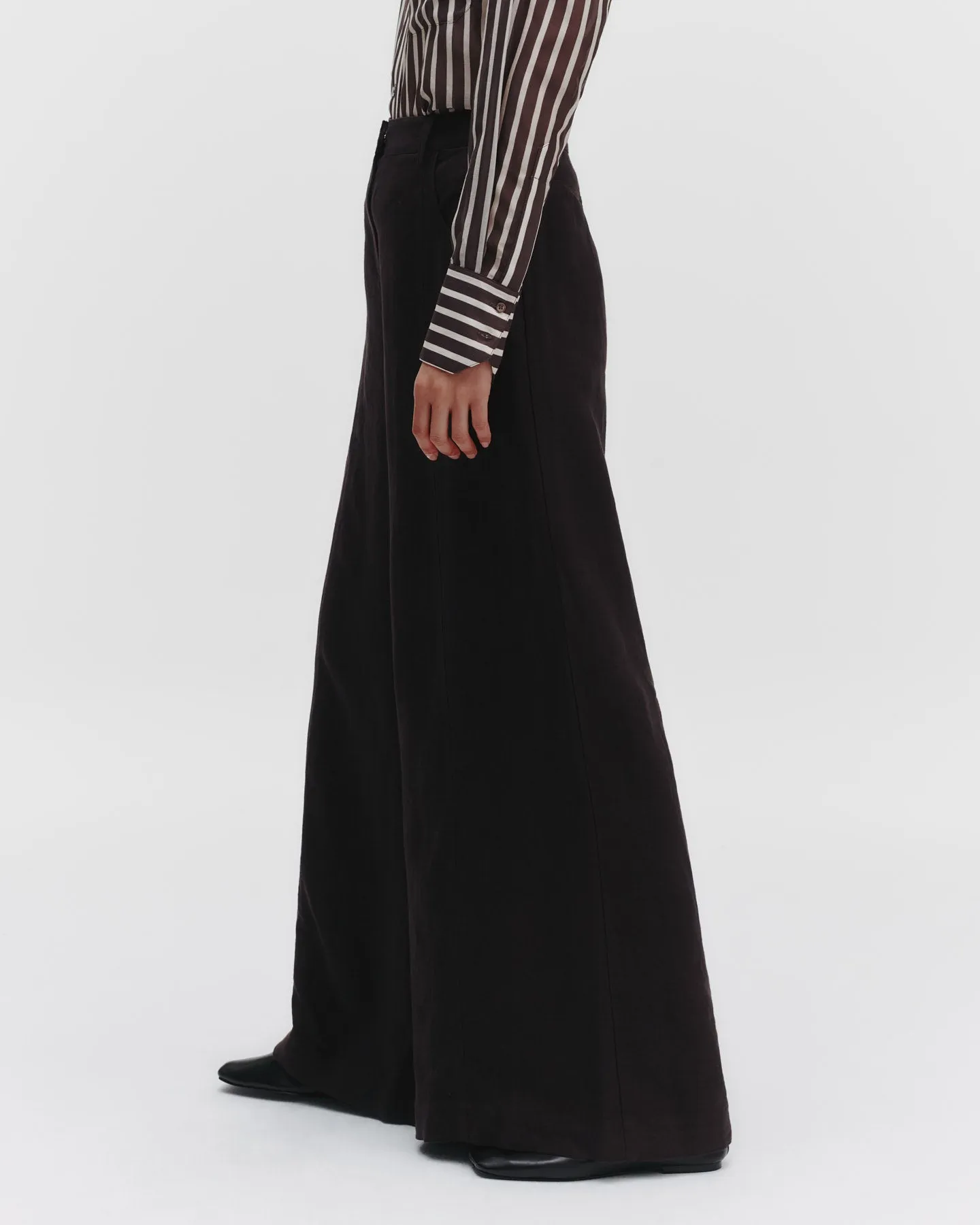 Dee's Trouser in Washed Linen sold by TWP CLOTHING product image thumbnail 4