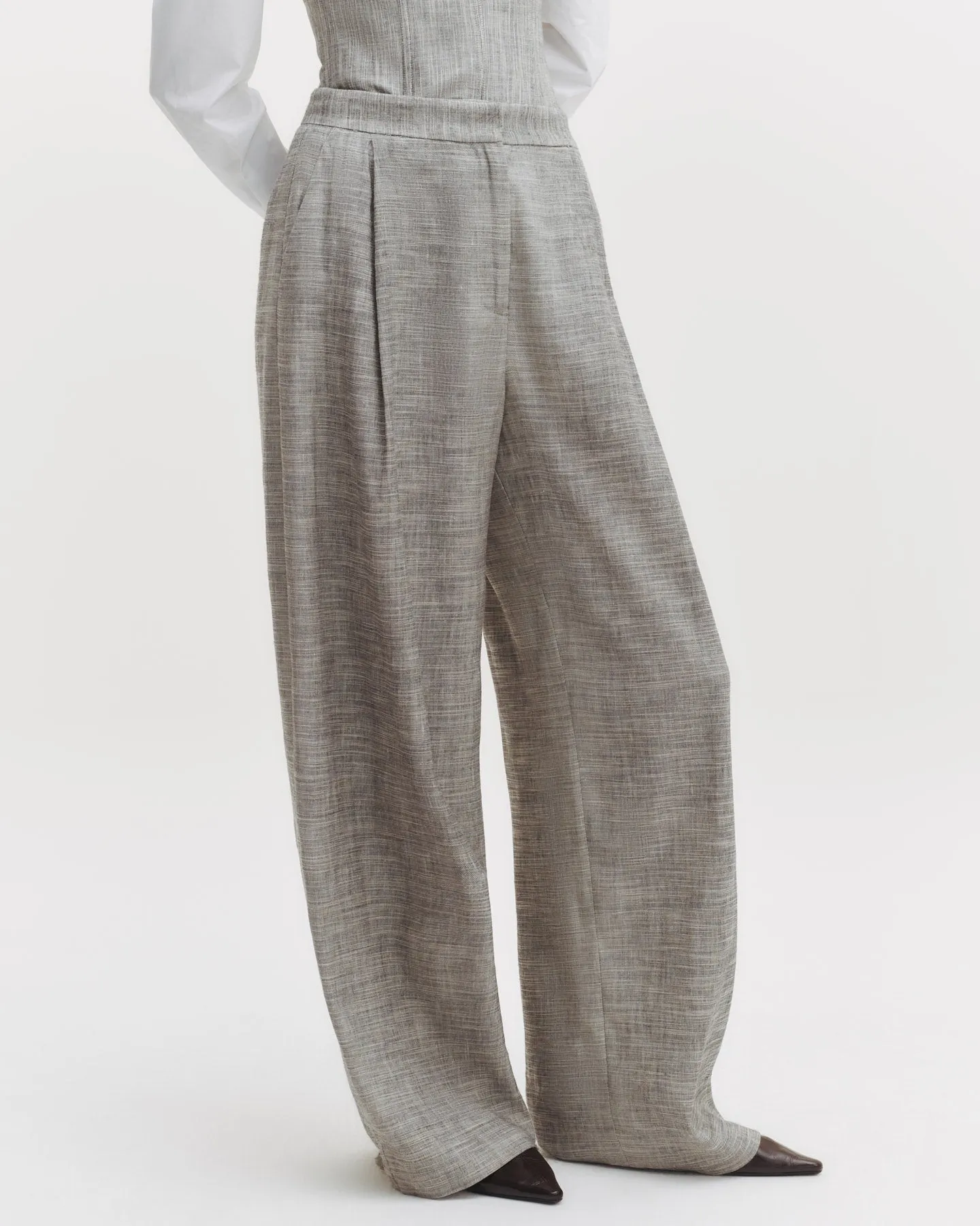 Greenwich Avenue Pant in Novel Suiting sold by TWP CLOTHING product image thumbnail 2