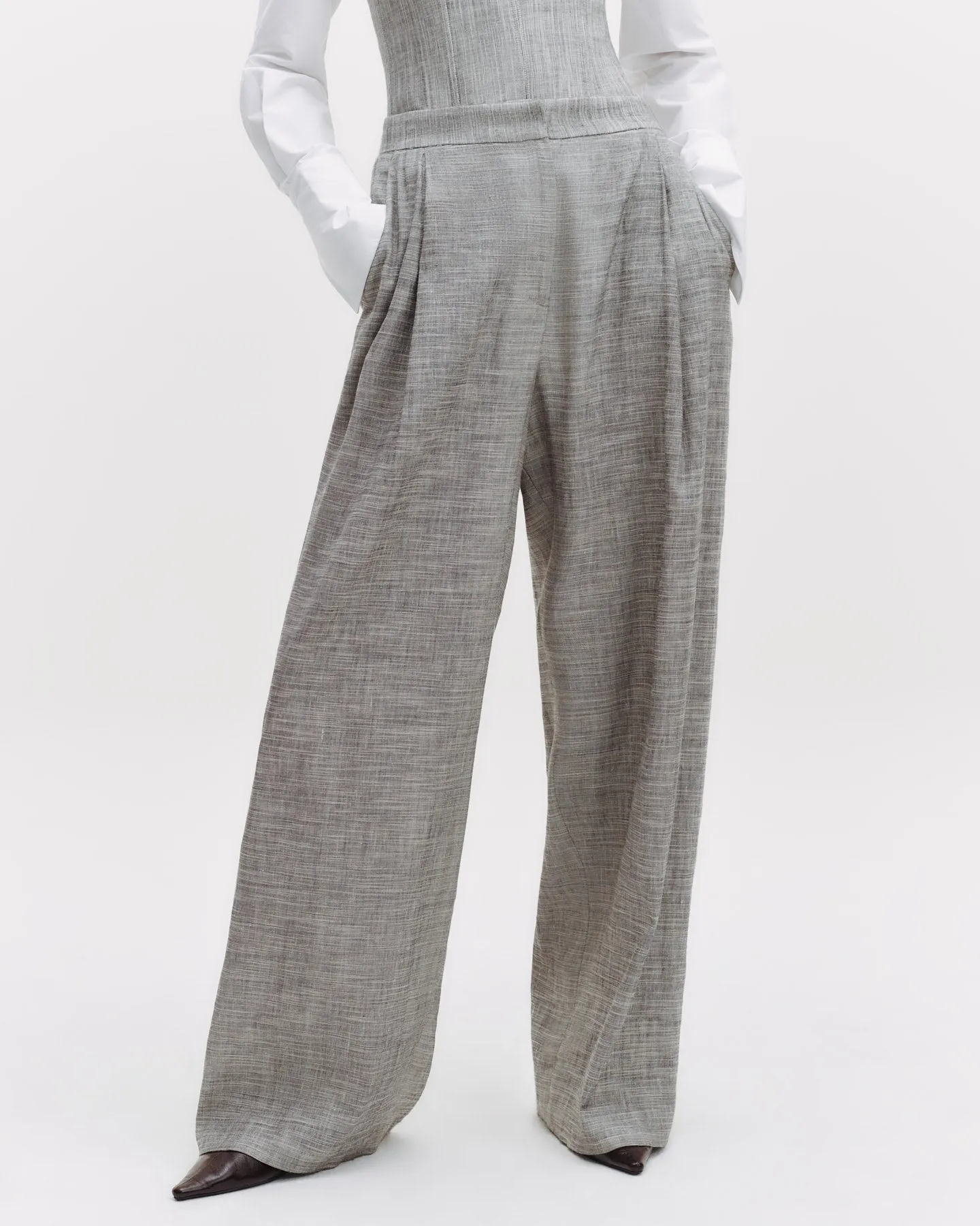 Greenwich Avenue Pant in Novel Suiting sold by TWP CLOTHING