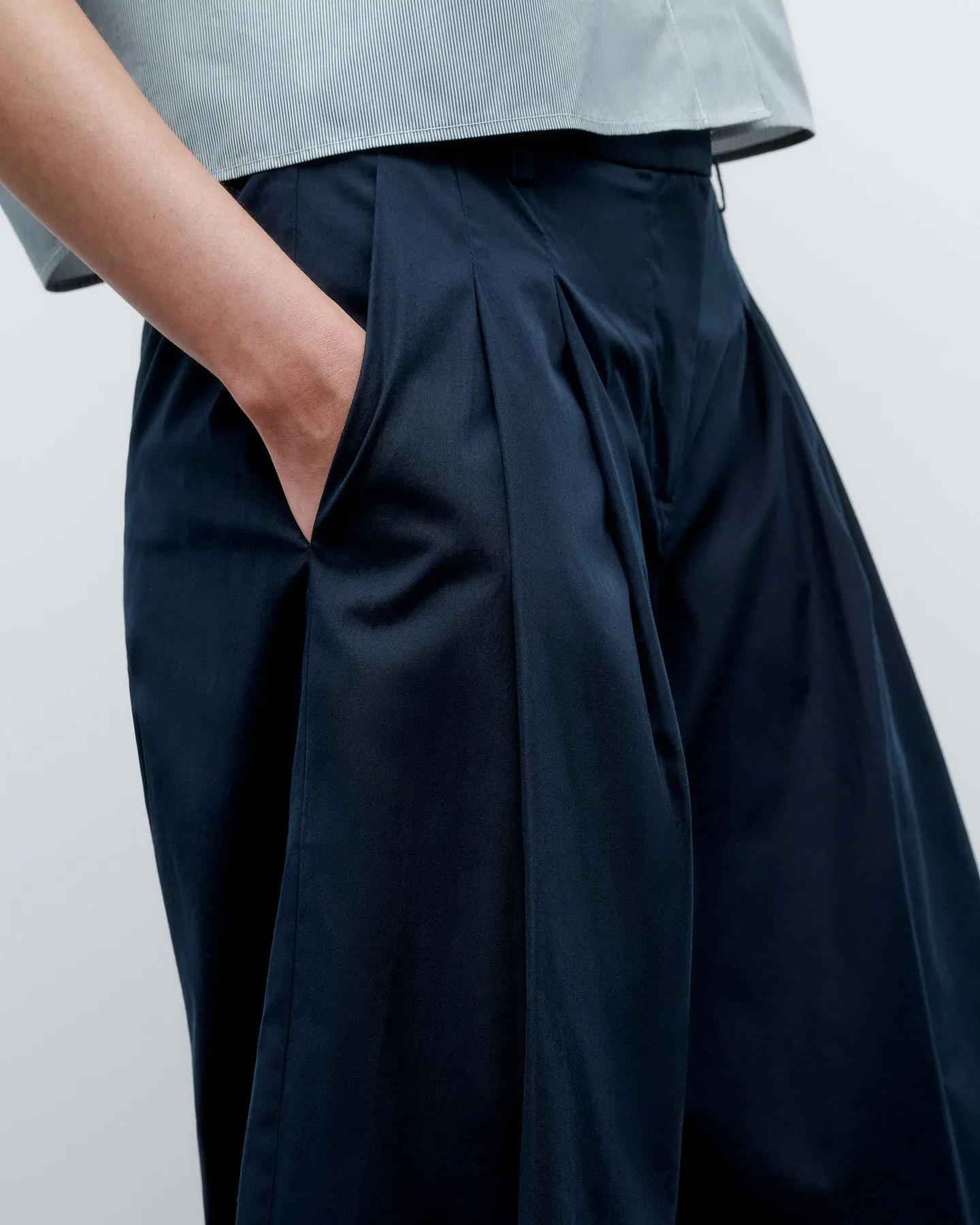 Cropped Didi Pant in Vintage Washed Poplin sold by TWP CLOTHING product image thumbnail 3