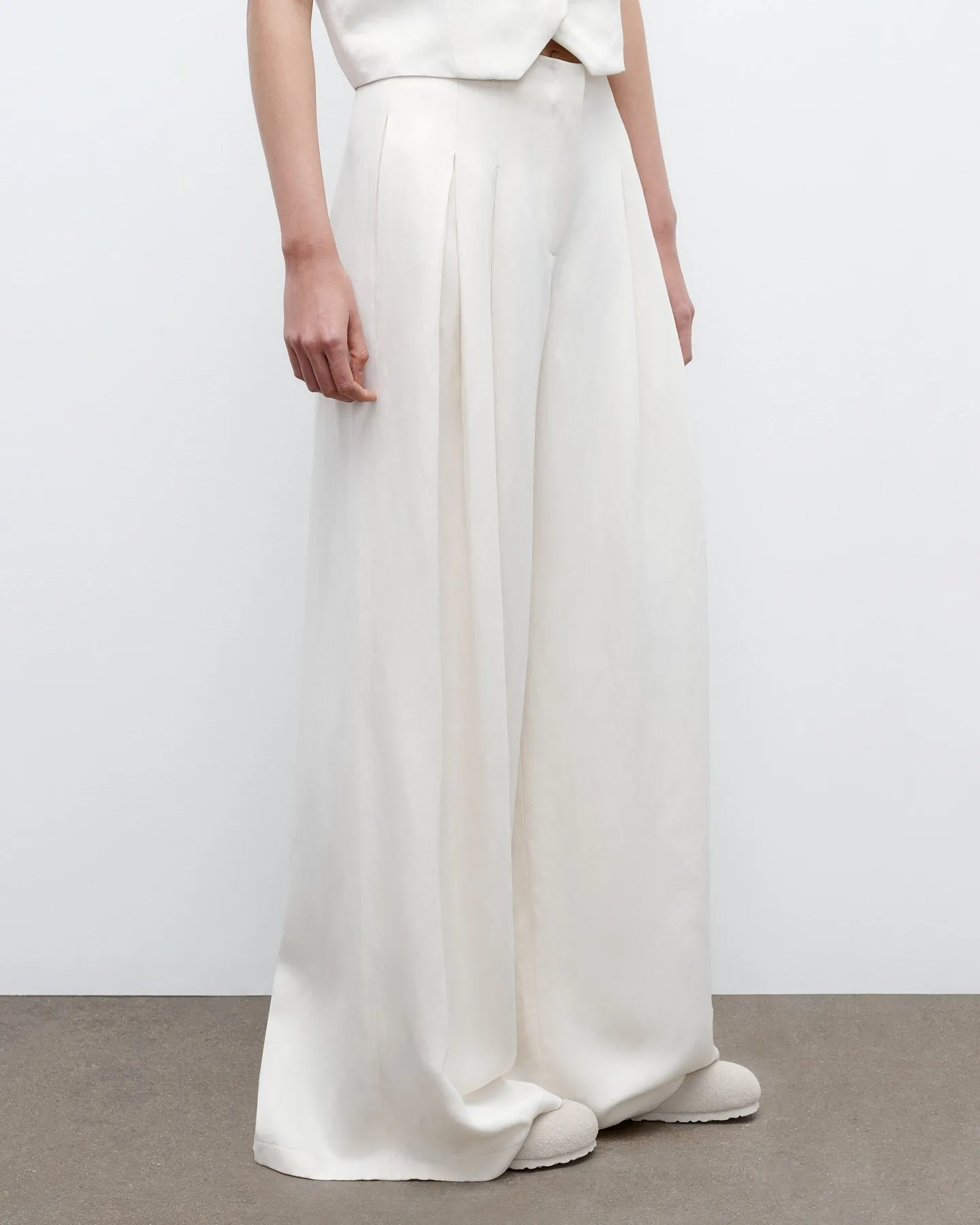 Drew Pant in Coated Viscose Linen sold by TWP CLOTHING product image thumbnail 4