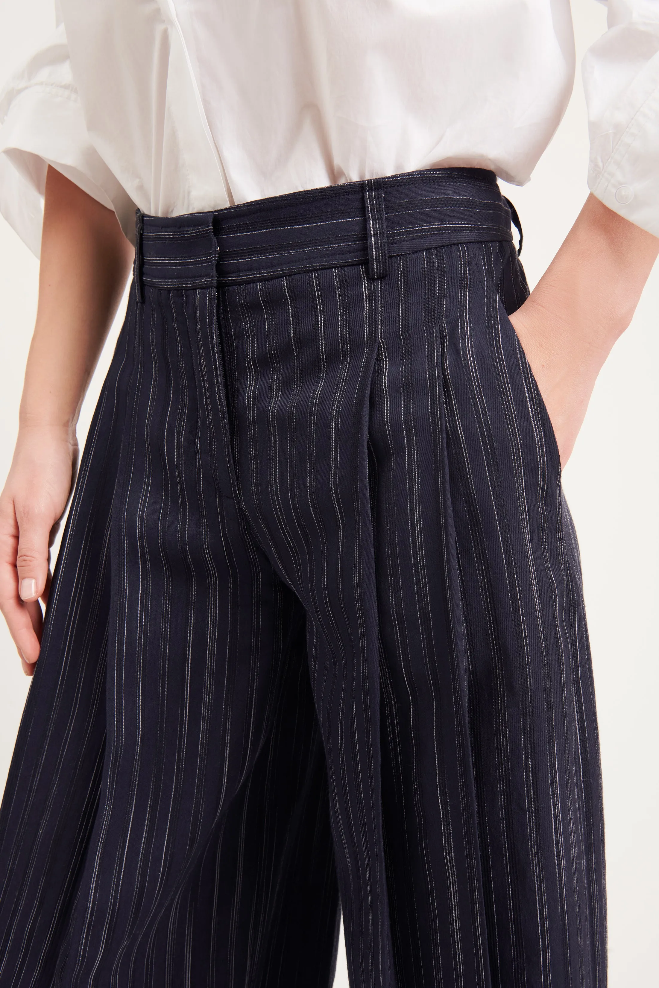 Didi Pant in Linen sold by TWP CLOTHING product image thumbnail 4