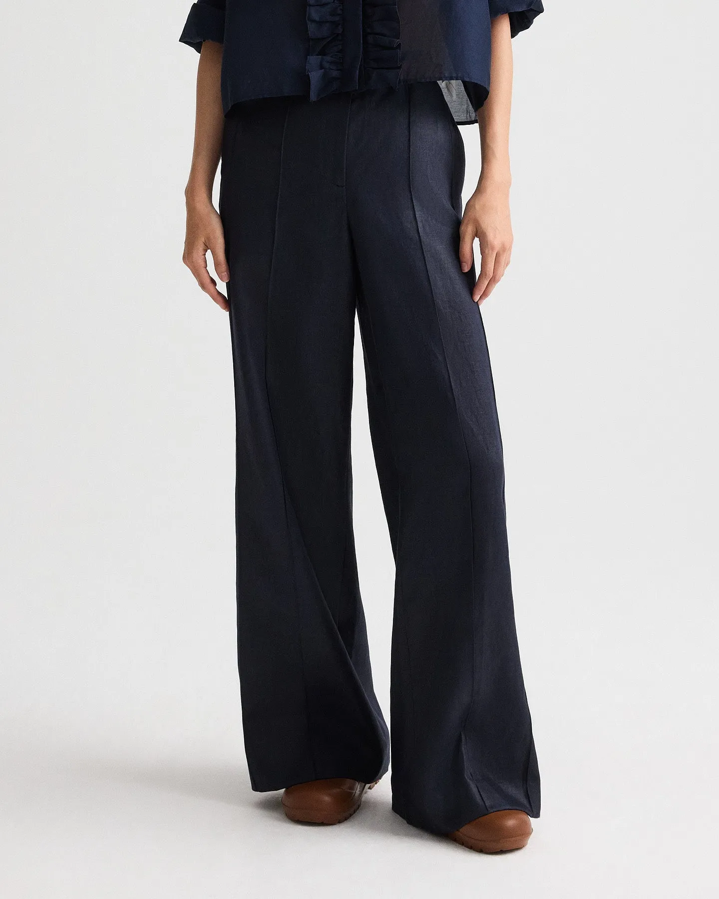 Bond St Pant in Chintzed Linen sold by TWP CLOTHING product image thumbnail 2