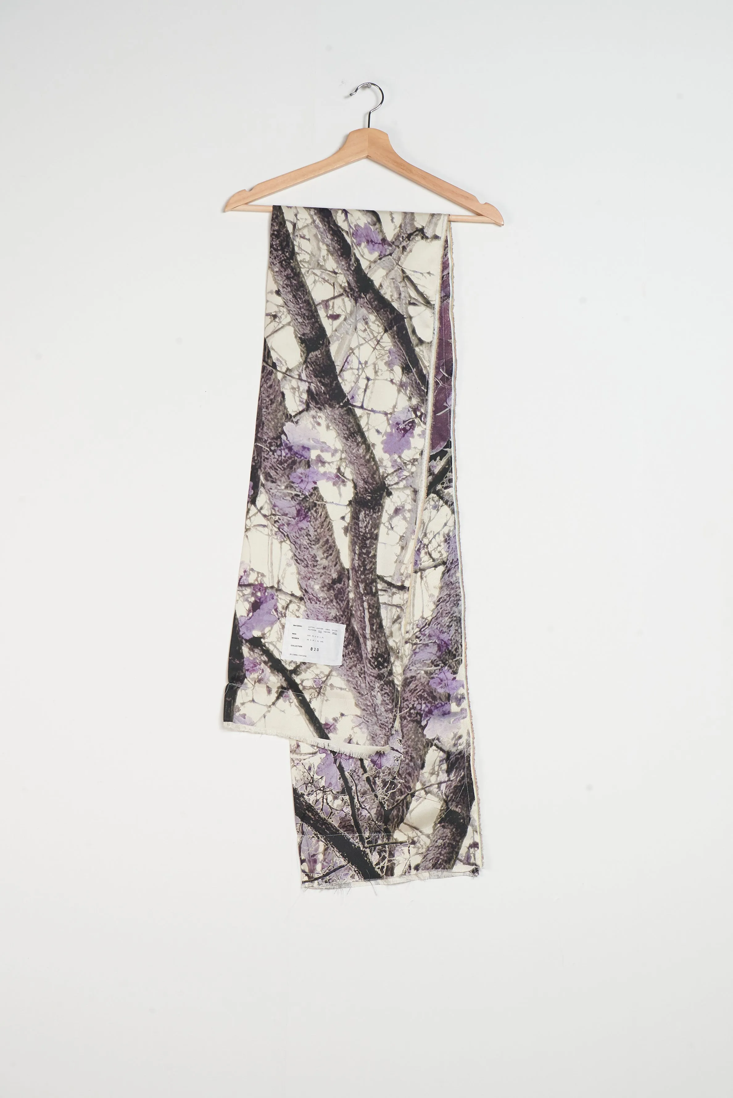 CF.20.11.10.01 REAL TREE SCARF realtree camo sold by Camiel Fortgens product image thumbnail 2