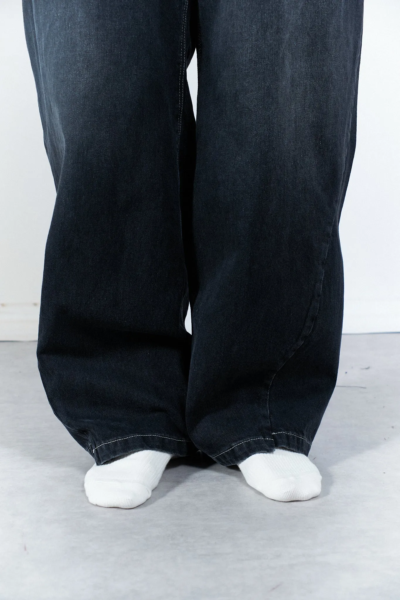 CF.20.06.02.01 WOBBLY JEANS black sold by Camiel Fortgens product image thumbnail 2