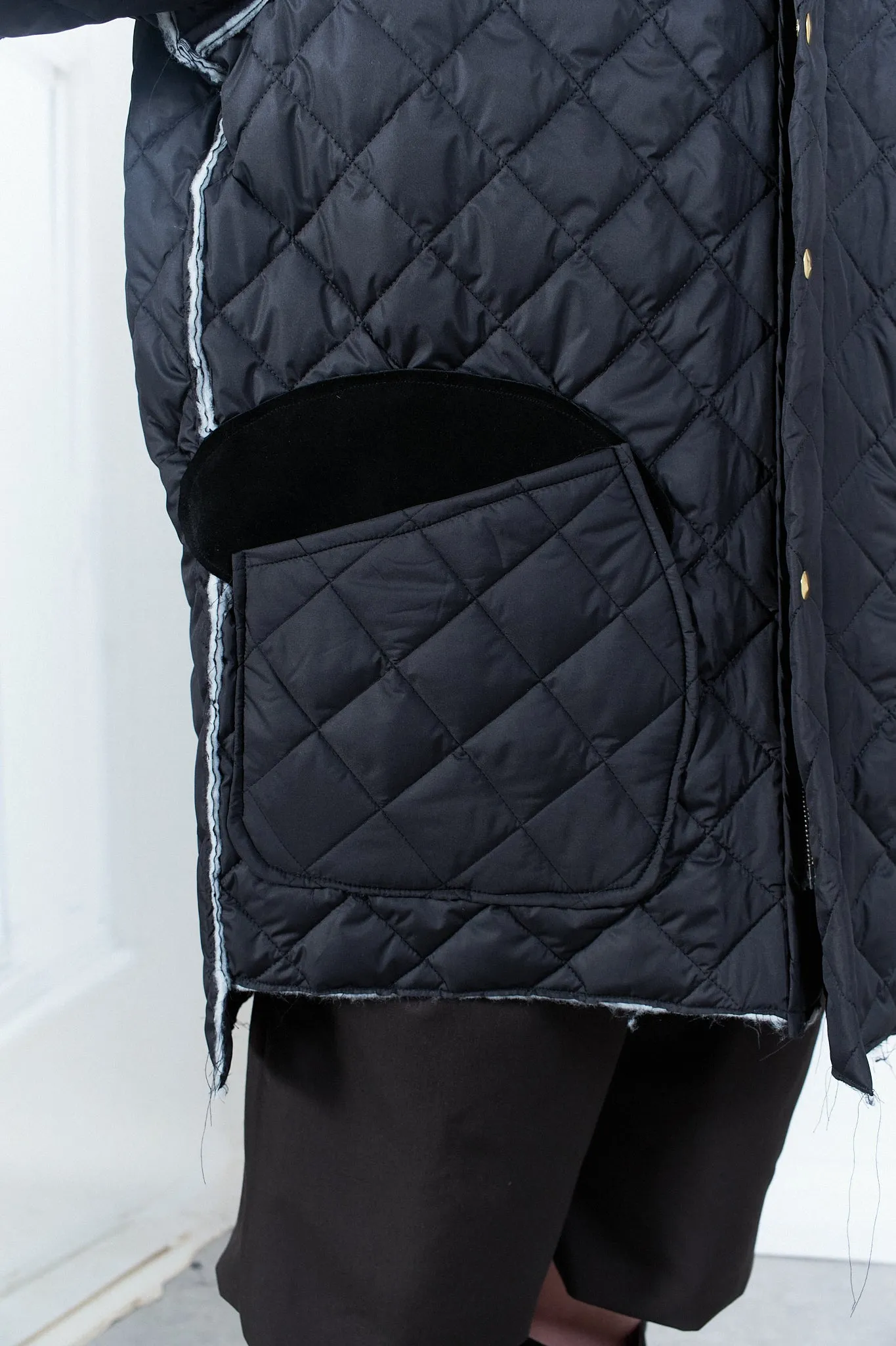 CF.20.10.04.01 QUILTED HUNTING JACKET black sold by Camiel Fortgens product image thumbnail 4