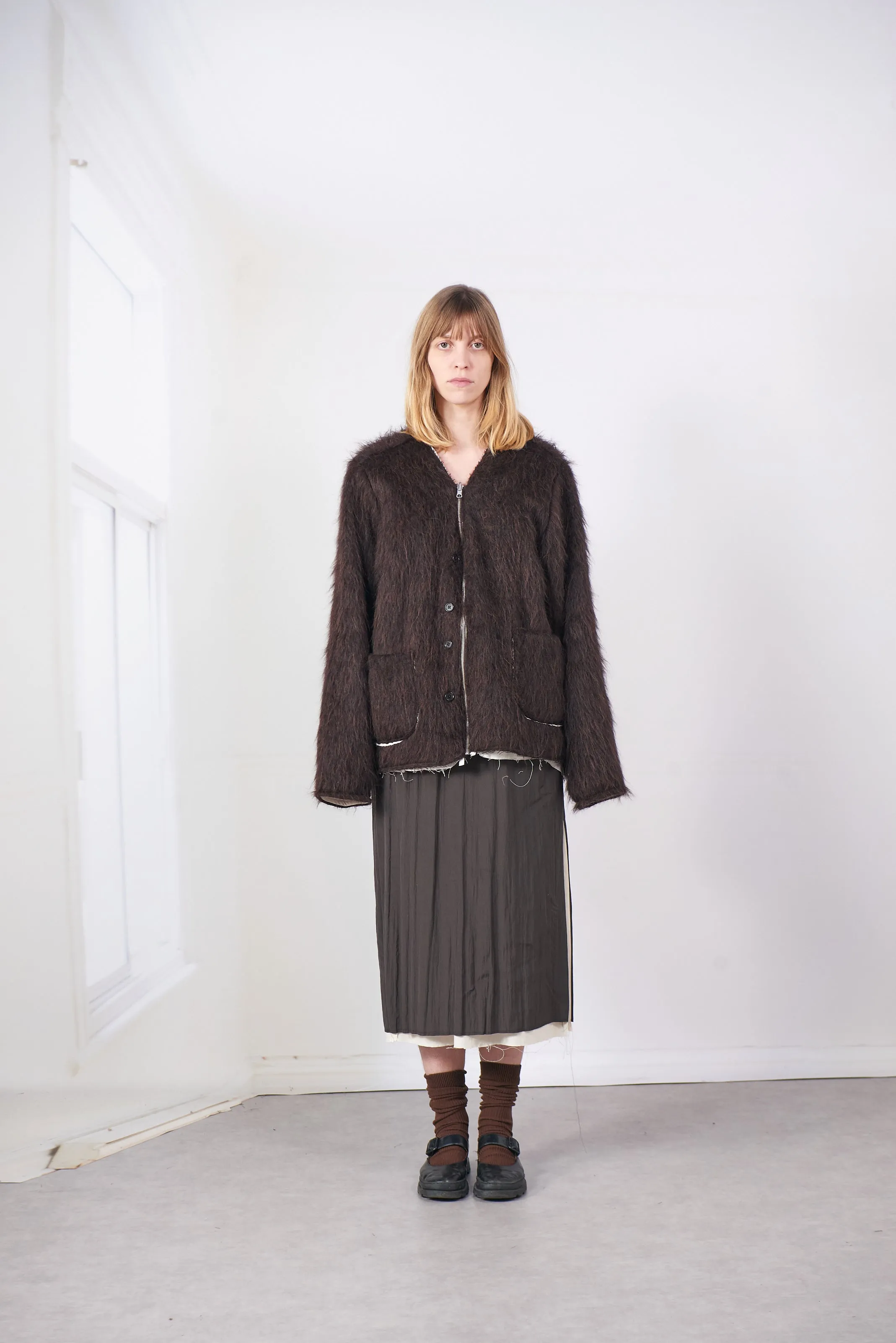 CF.20.09.05.02 CARDI-V brown sold by Camiel Fortgens product image thumbnail 2