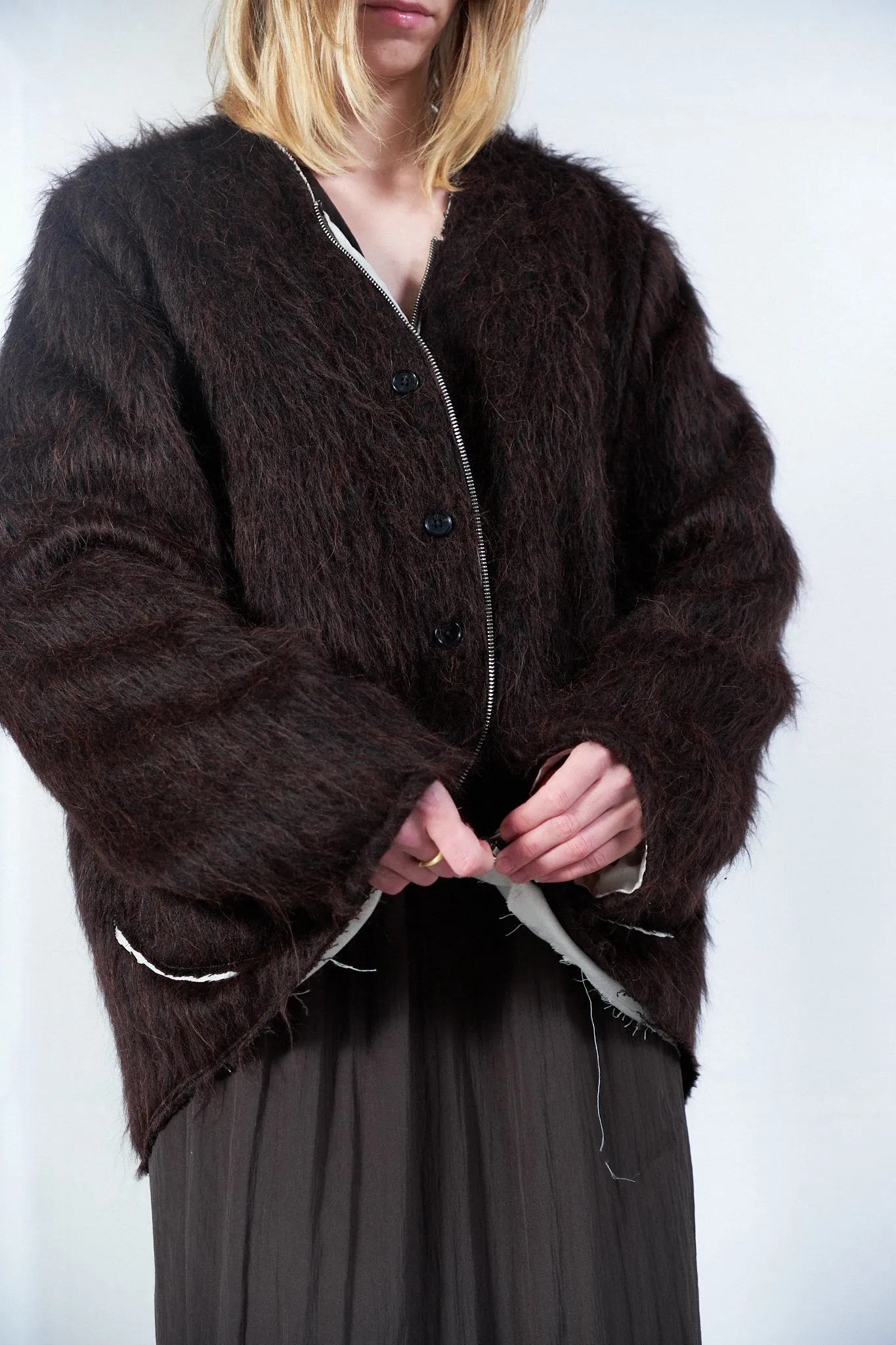 CF.20.09.05.02 CARDI-V brown sold by Camiel Fortgens product image thumbnail 5