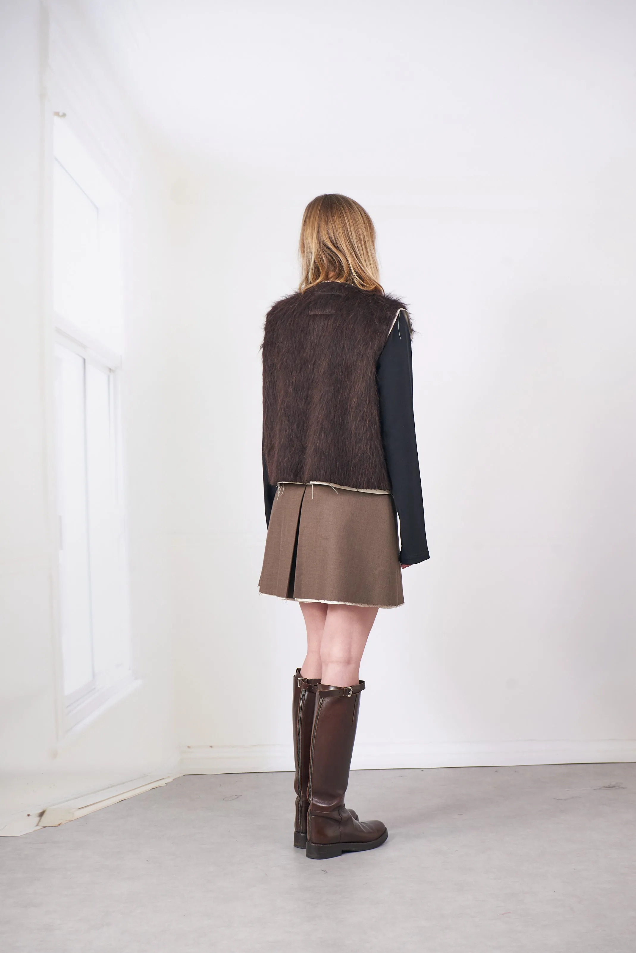 CF.20.05.01.01 SQUARE ZIP VEST brown sold by Camiel Fortgens product image thumbnail 4