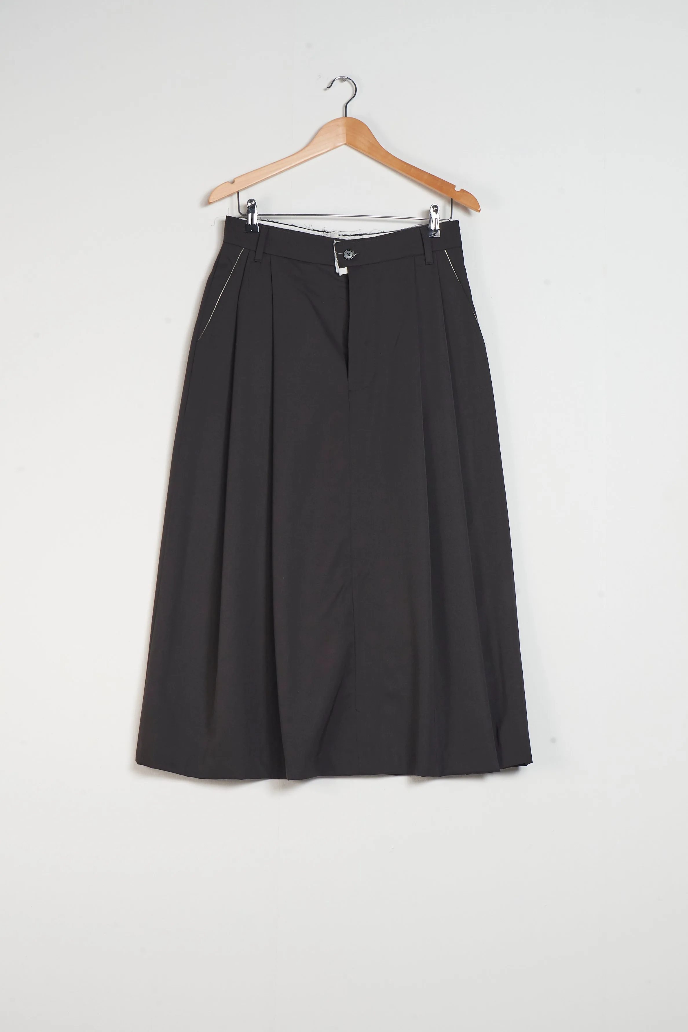 CF.20.07.03.01 SUIT PANTS SKIRT faded black sold by Camiel Fortgens product image thumbnail 5