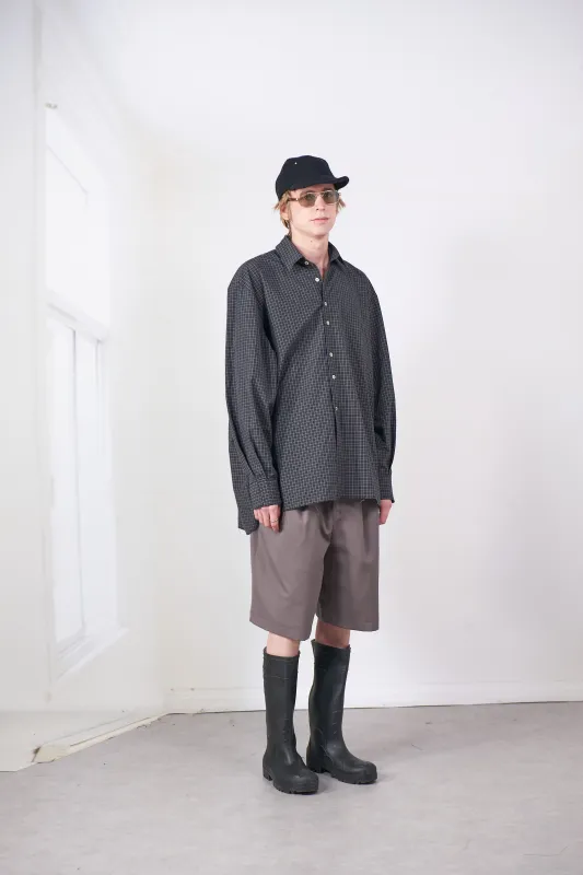 CF.20.06.11.02 SLIM SUIT SHORTS taupe made by Camiel Fortgens