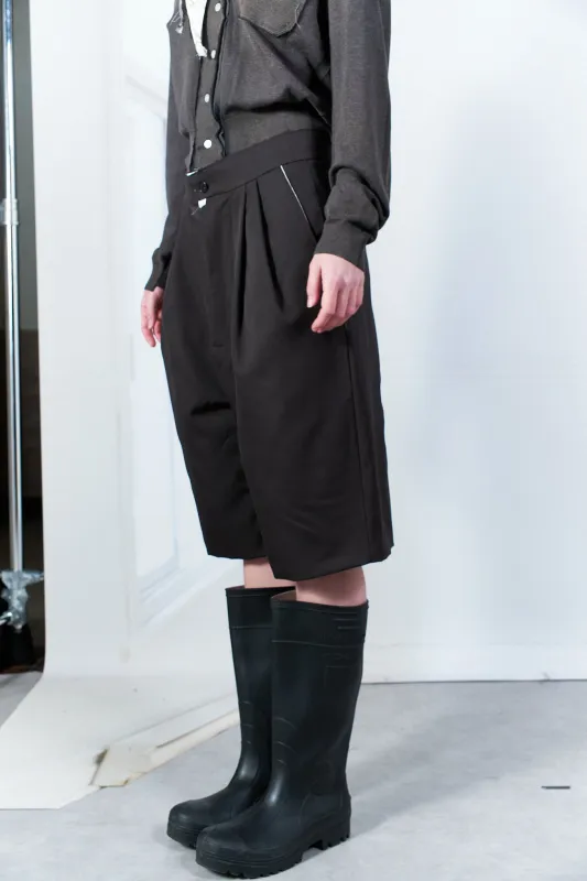 CF.20.06.11.02 SLIM SUIT SHORTS faded black made by Camiel Fortgens