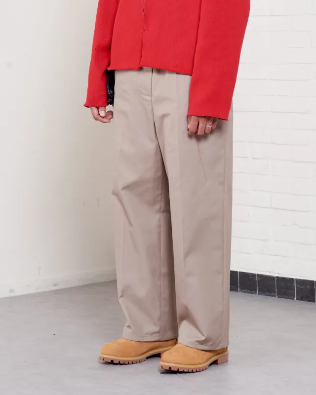 CF.21.06.02.01 FAMILY PANTS sand made by Camiel Fortgens