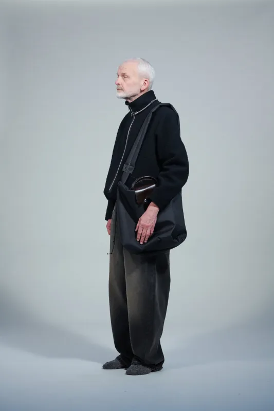 CF.22.14.05.02 PUFFED SHOPPER technical black made by Camiel Fortgens