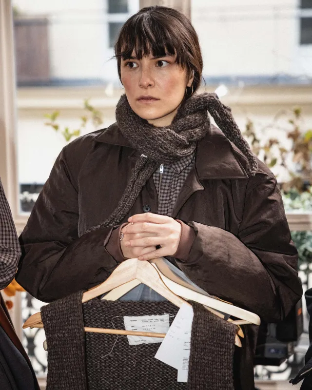 CF.22.11.07.01 WOBBLY SCARF handknit natural brown melange sold by Camiel Fortgens