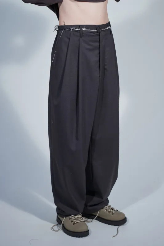 CF.22.06.04.02 SUIT PANTS plain weave wool mud brown made by Camiel Fortgens