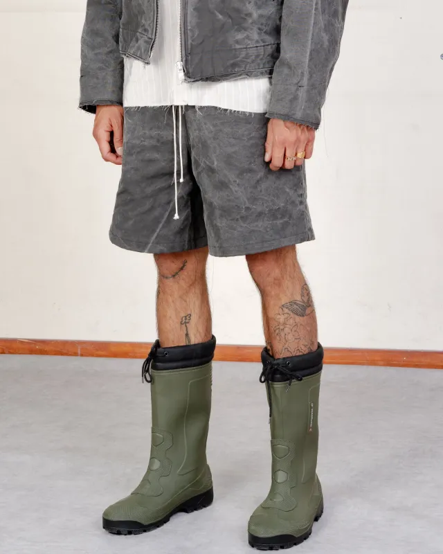 CF.21.13.01.02 KNEE SHORTS washed canvas black vintage wash made by Camiel Fortgens