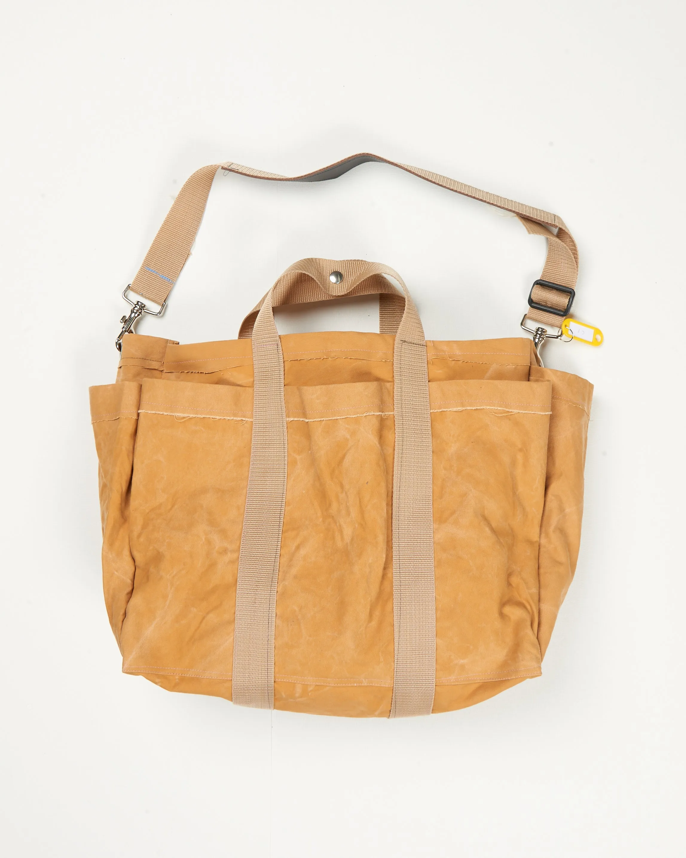 CF.21.11.04.02 WORKER SHOPPER washed sand sold by Camiel Fortgens product image thumbnail 2