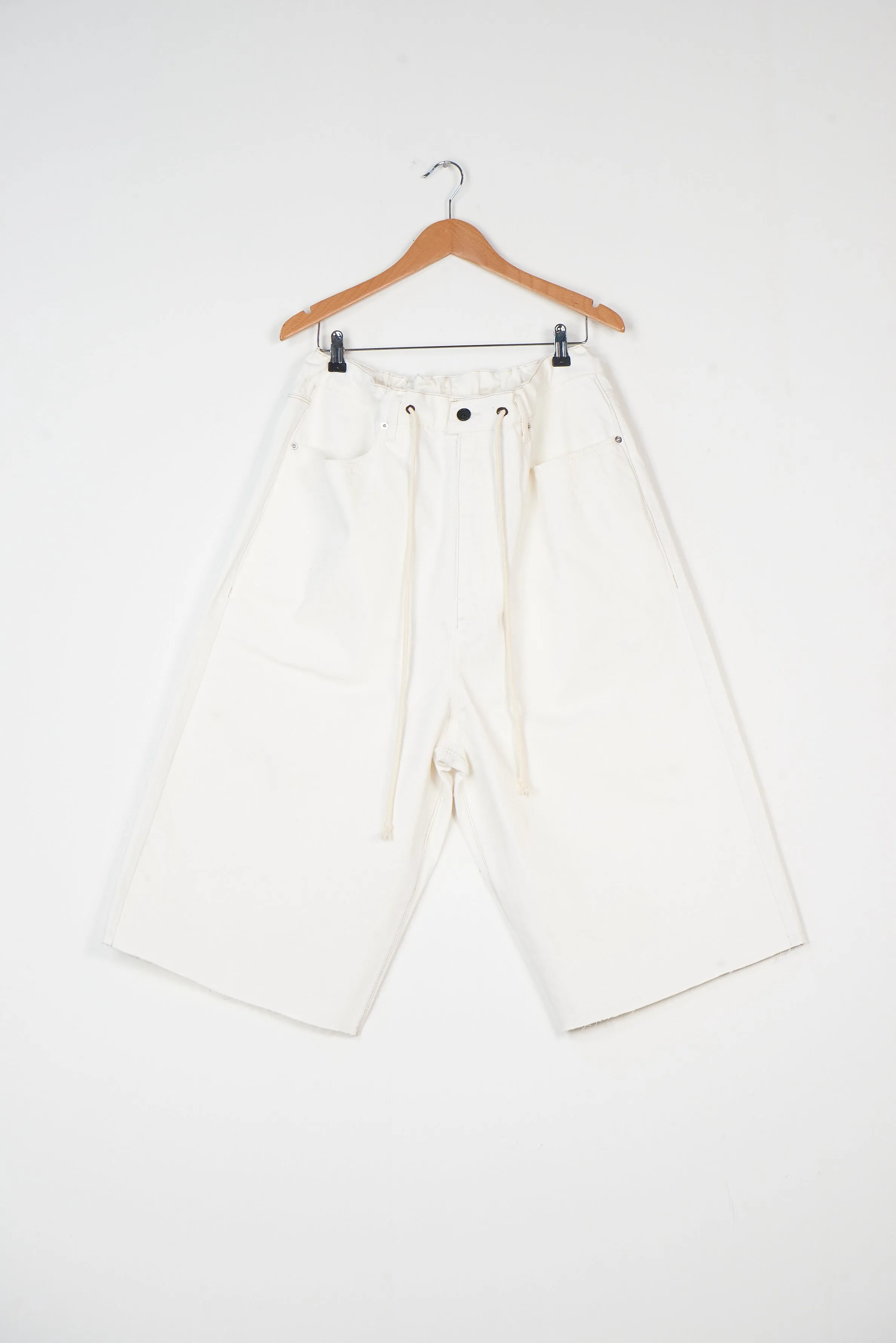 CF.19.06.04.01 BIG SHORTS off white sold by Camiel Fortgens