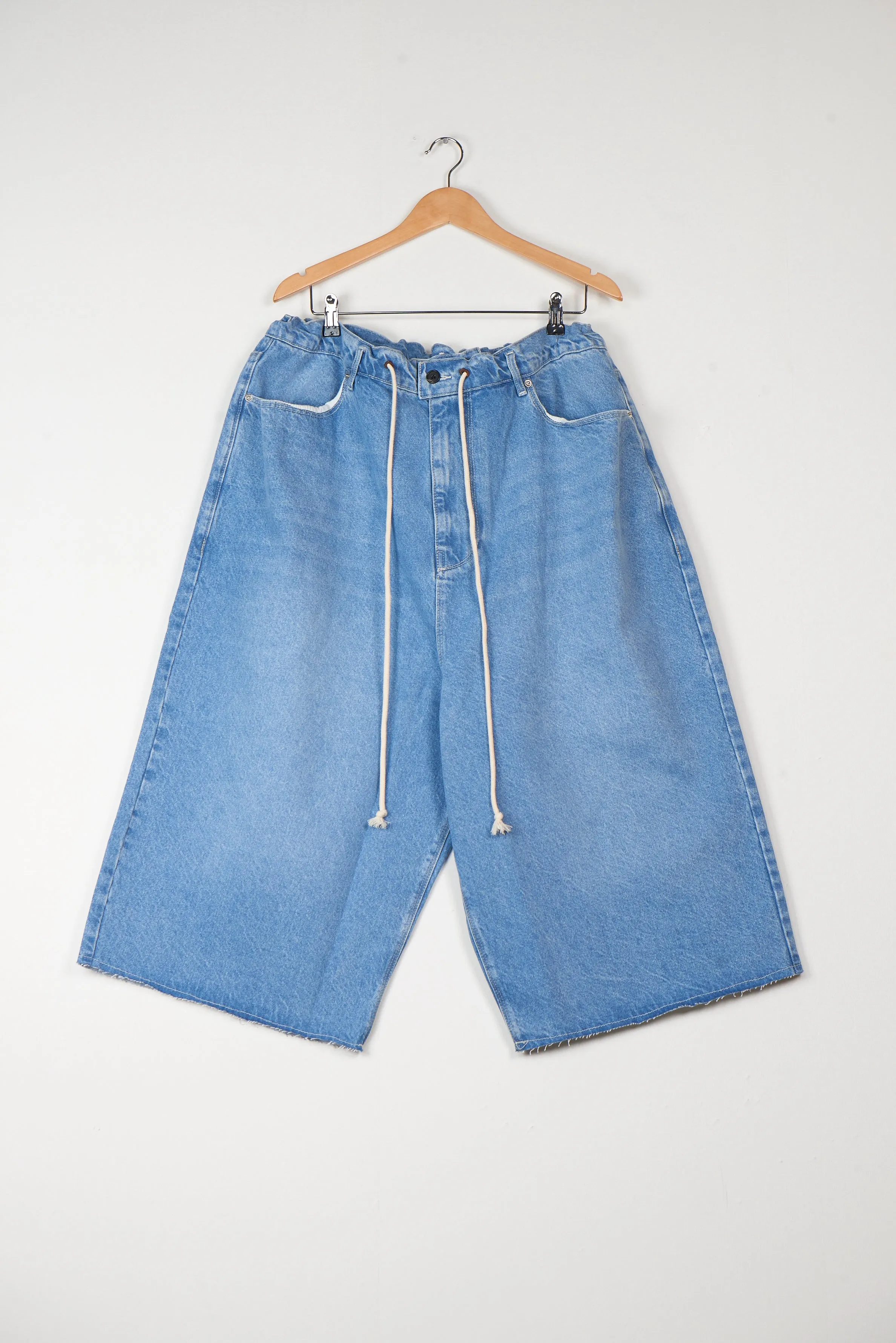 CF.19.06.04.01 BIG SHORTS washed light blue sold by Camiel Fortgens