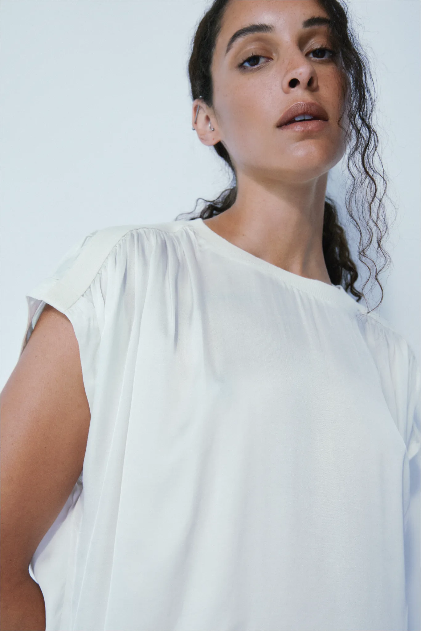 LIMA-Off white sold by MELISSA NEPTON