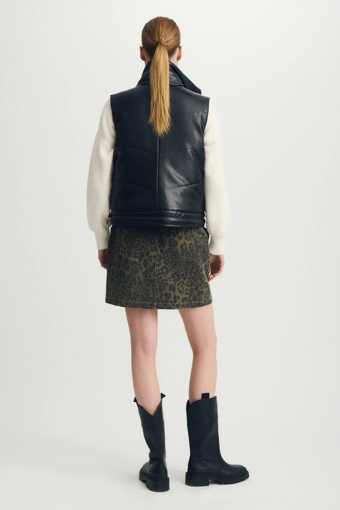 NOX VEST-Black/reversible sold by MELISSA NEPTON product image thumbnail 2