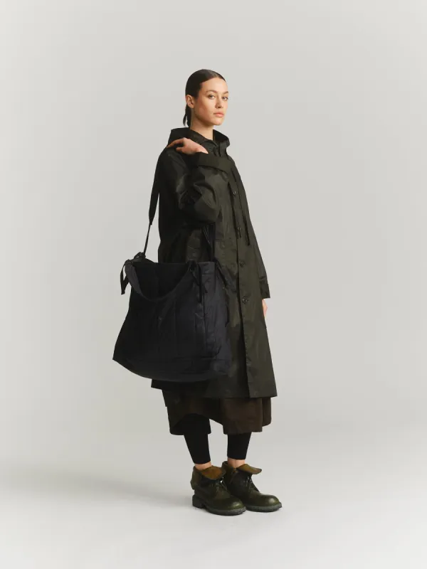 MILI CARGO TOTE - LACQED - BLACK made by Casey Casey