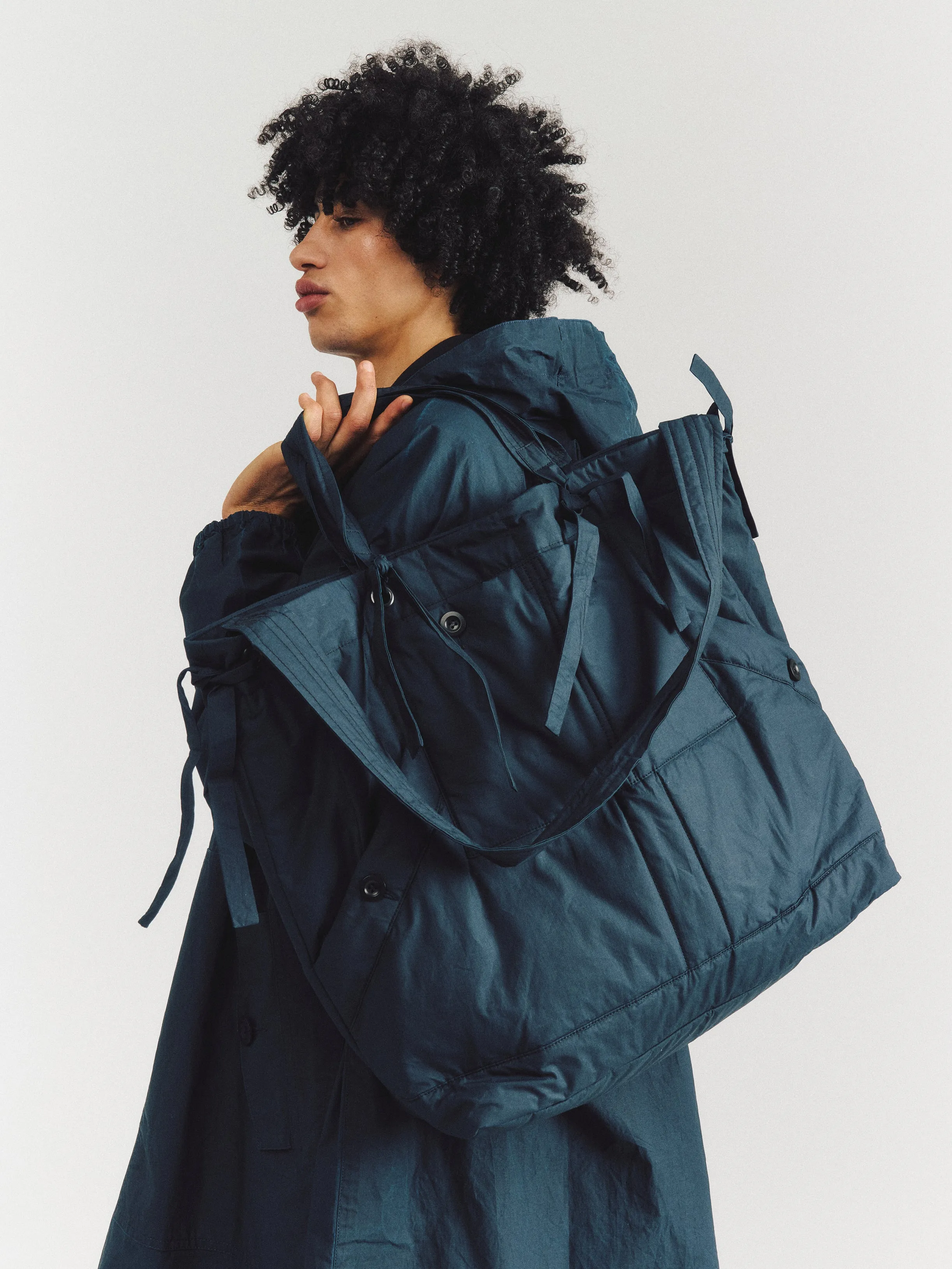 MILI CARGO TOTE BAG - PIGMENT WAX - NAVY sold by Casey Casey