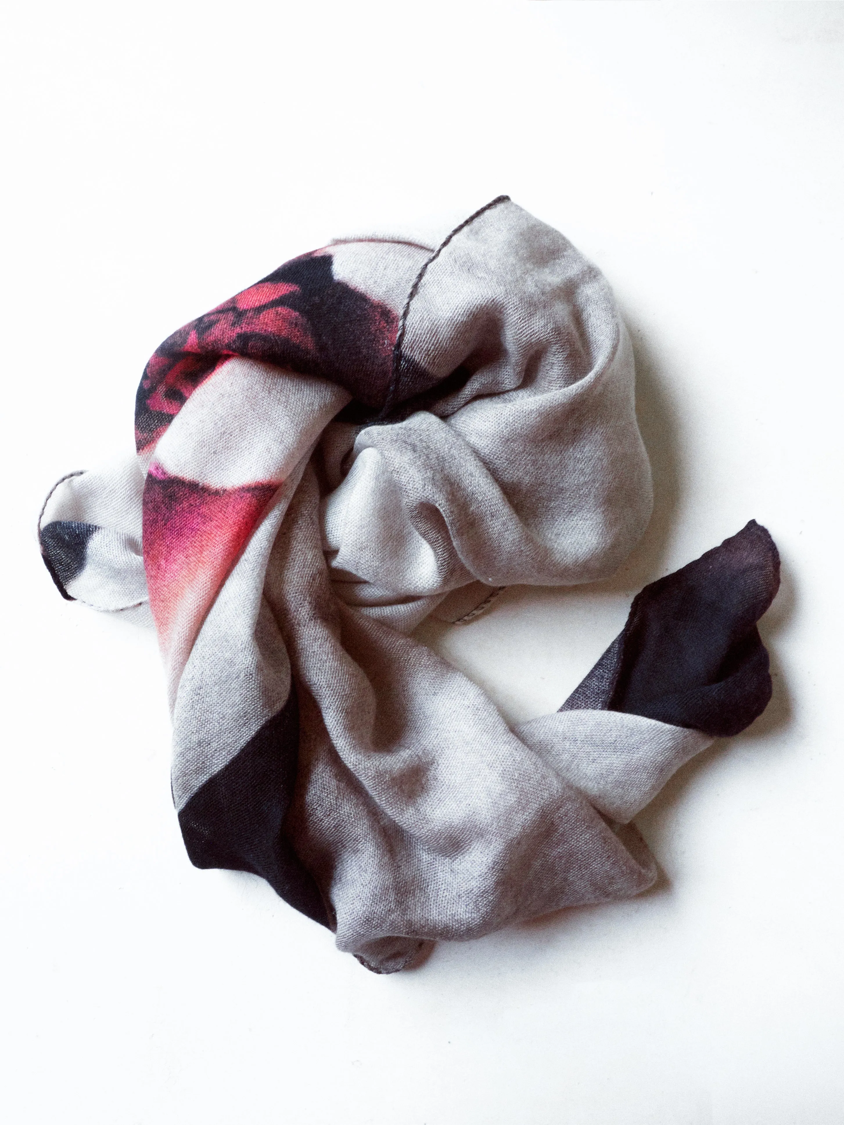 SQUARE SCARF - SERIE 1 - CASHSILK - PETALS sold by Casey Casey product image thumbnail 3
