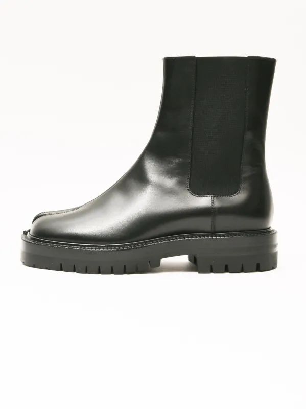 Black Tabi Chelsea Boot made by Maison Margiela