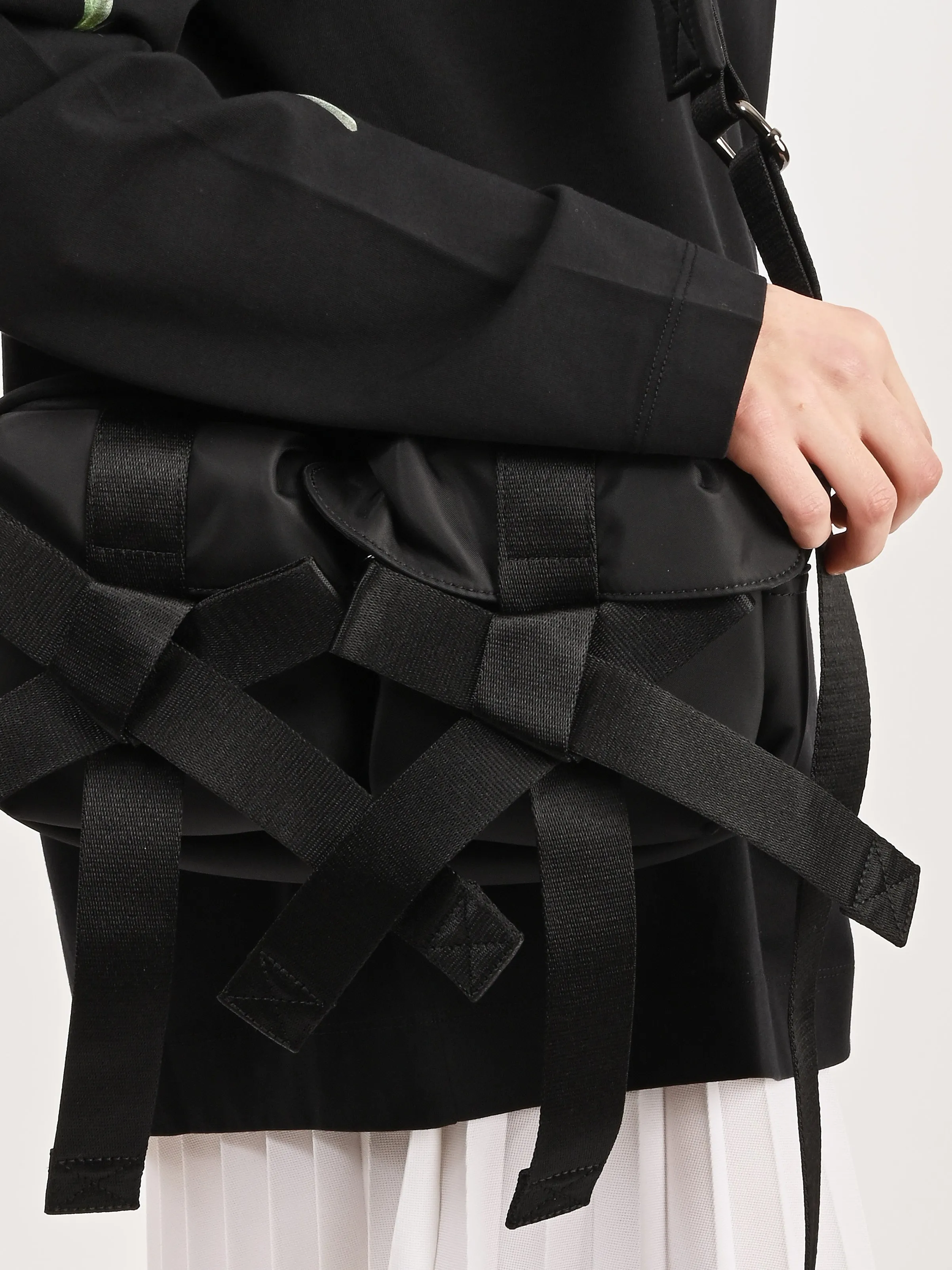 Black/Pearl Beaded Classic Bow Crossbody Bag sold by Frances May Houseline product image thumbnail 5