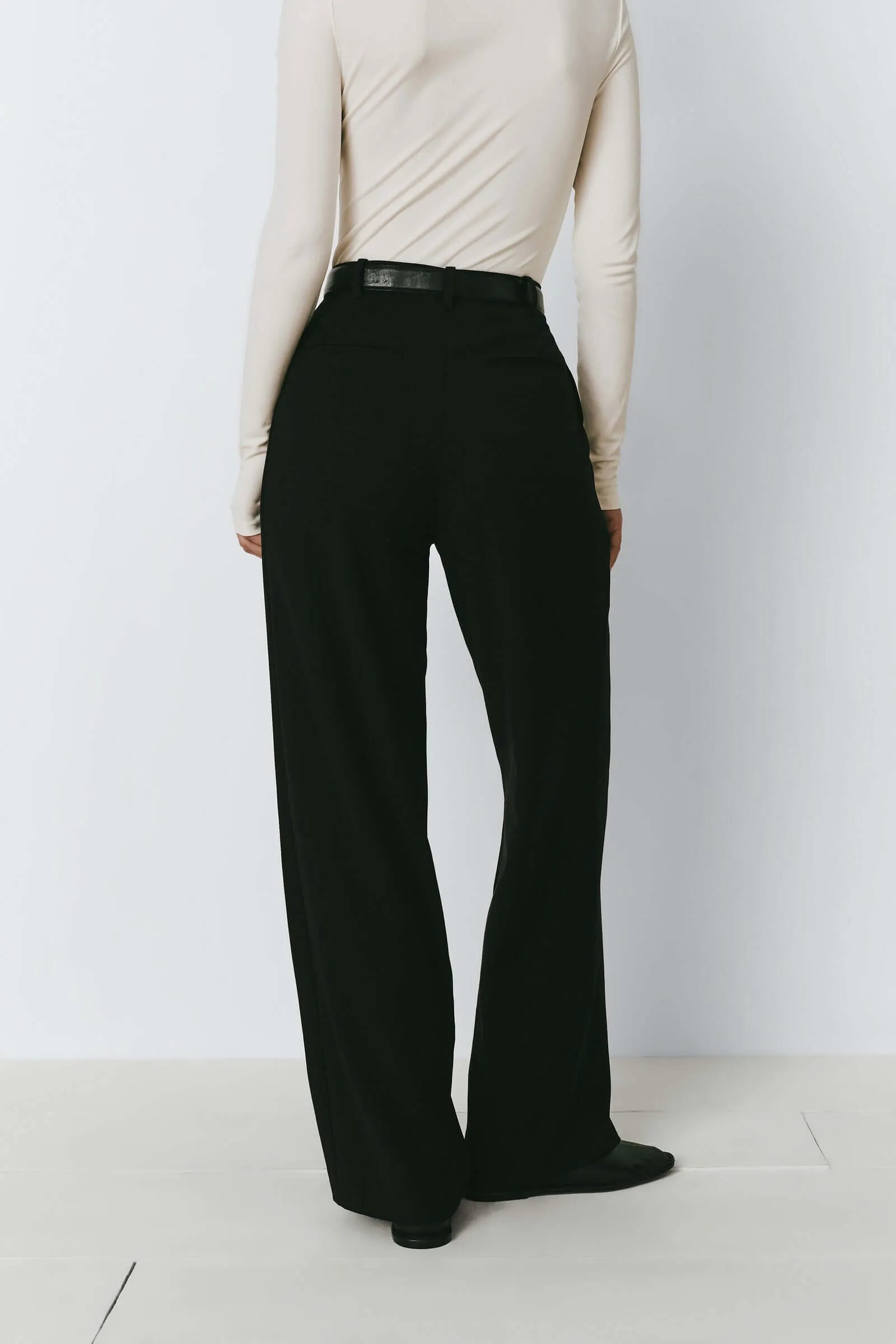 Drapé Pleated Pant sold by Rue Sophie product image thumbnail 4