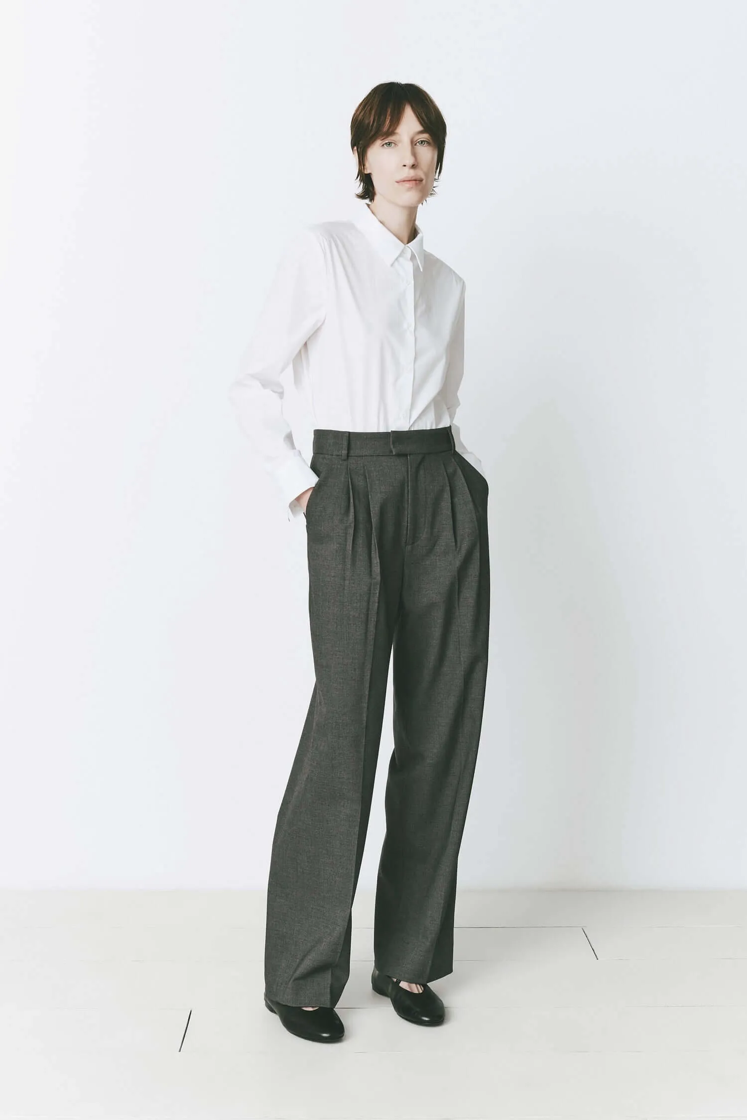 Margiela Pleated Front Pant sold by Rue Sophie product image thumbnail 3