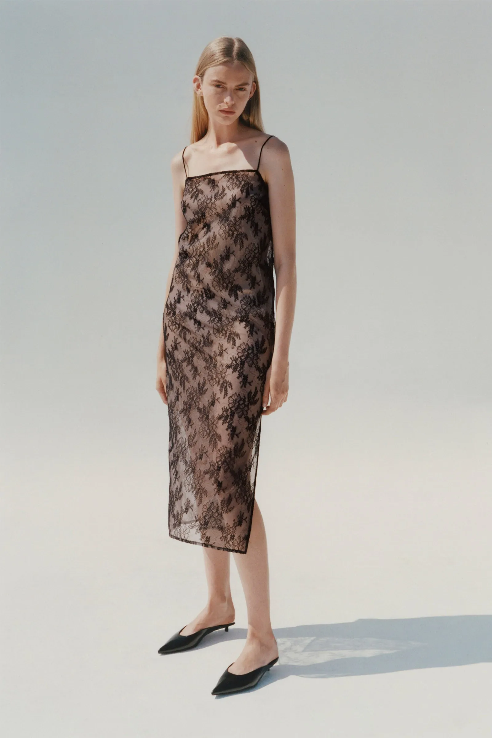 Antéa Lace Dress sold by Rue Sophie product image thumbnail 2