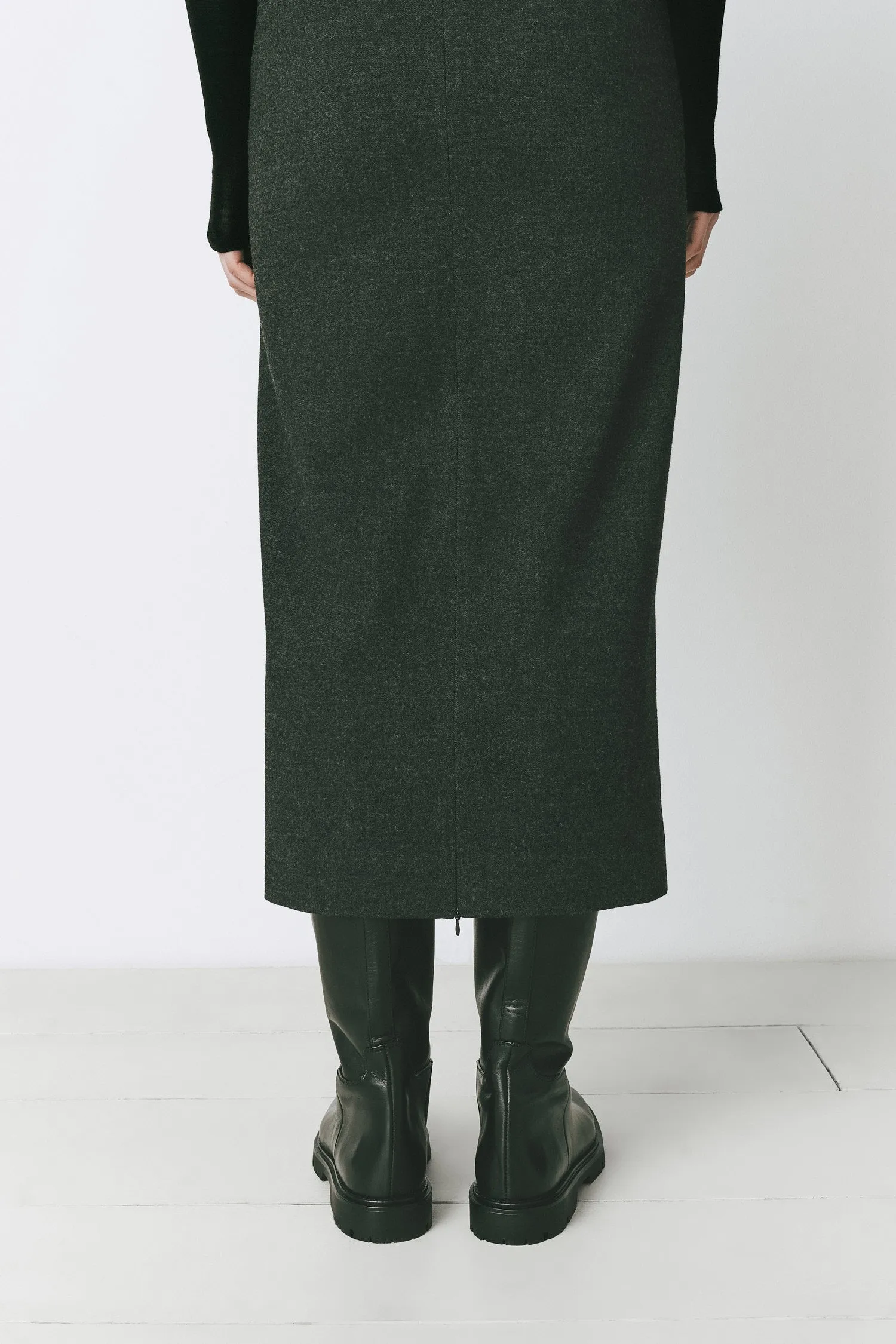 Léna Zip Slit Midi Skirt sold by Rue Sophie product image thumbnail 5