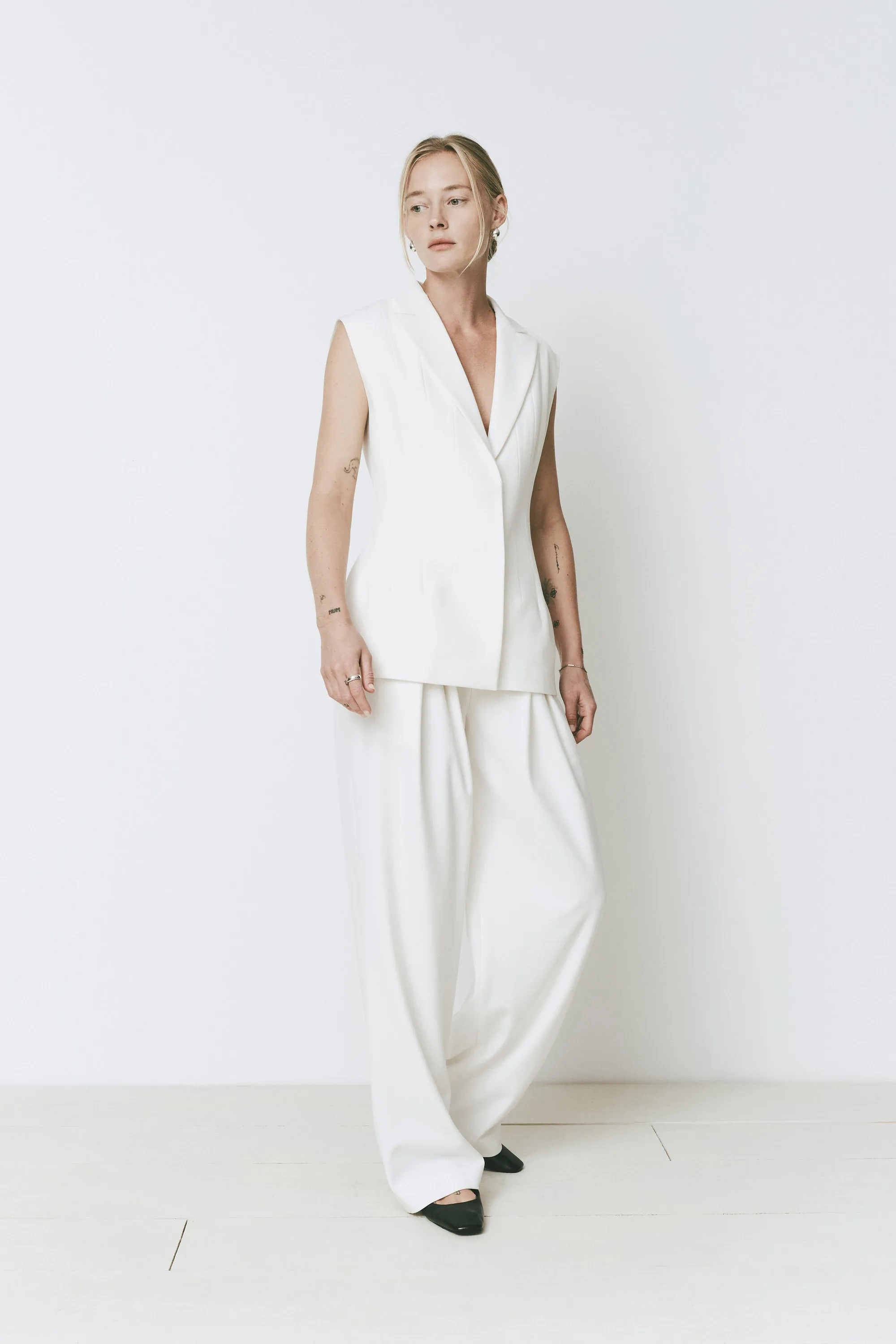 Odette Blazer Vest sold by Rue Sophie product image thumbnail 2