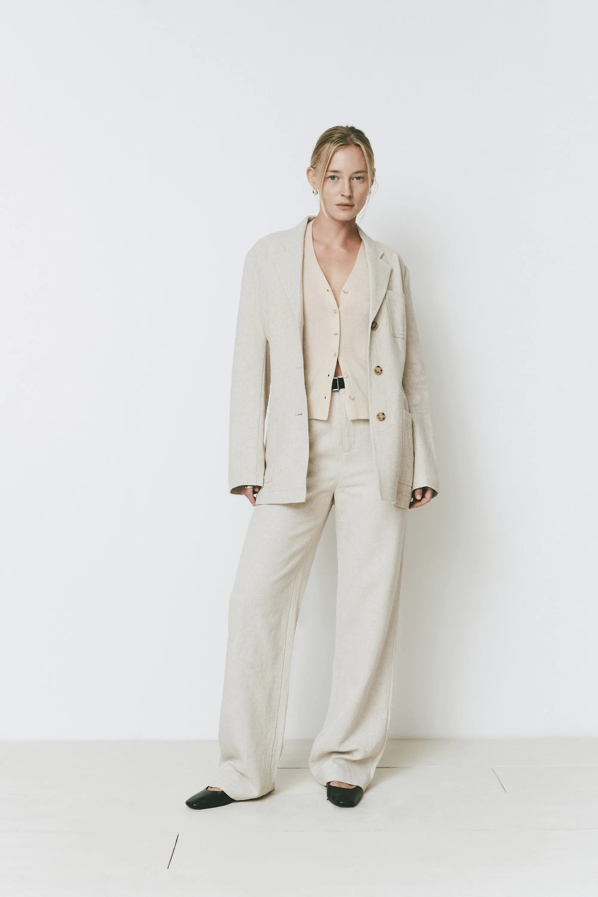 Camilla Linen Blazer sold by Rue Sophie product image thumbnail 3