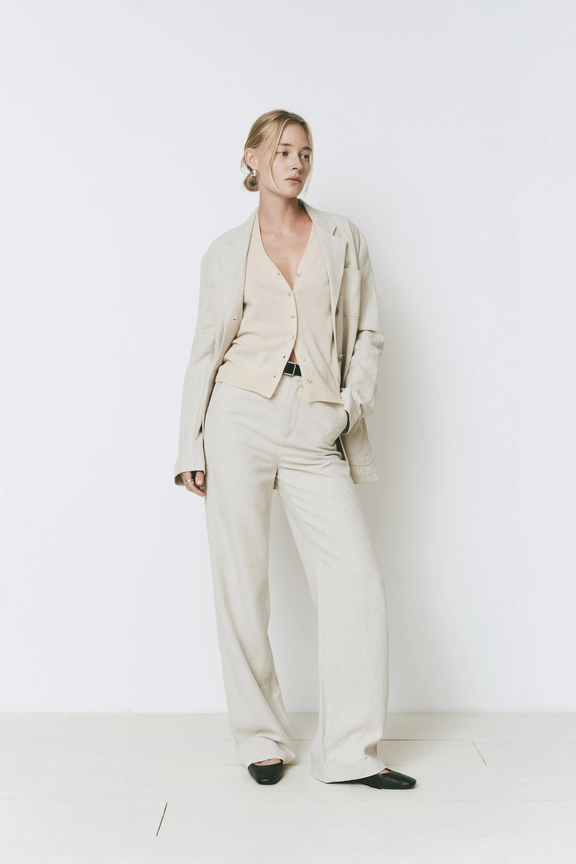 Camilla Linen Blazer sold by Rue Sophie product image thumbnail 2