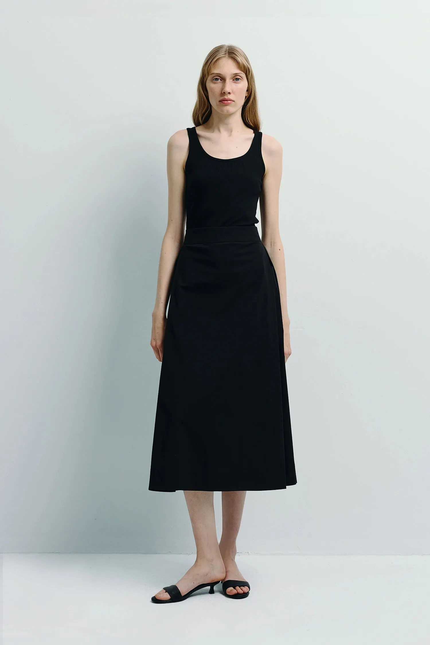 Orléans Pocket Pleat Skirt sold by Rue Sophie product image thumbnail 2