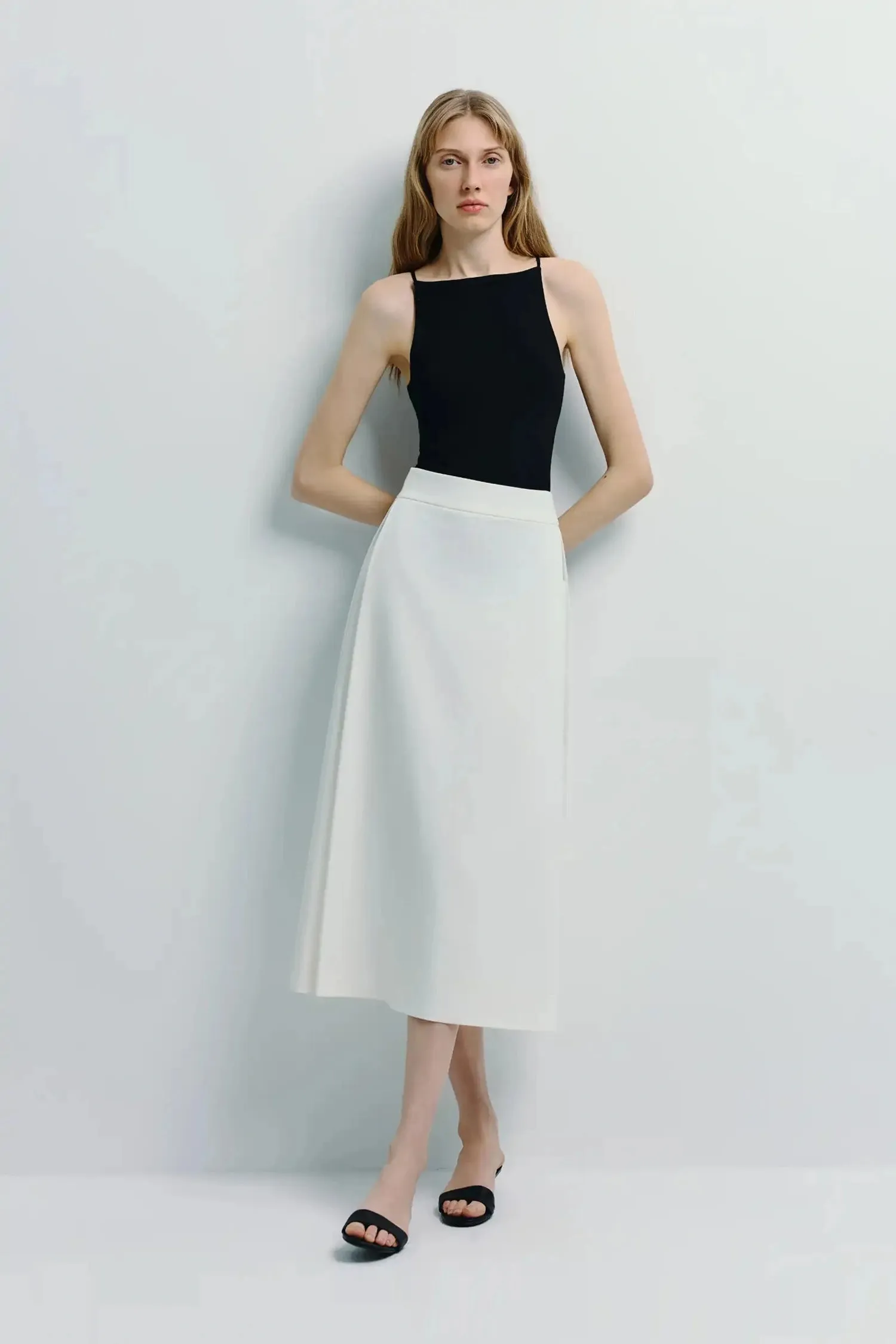 Orléans Pocket Pleat Skirt sold by Rue Sophie product image thumbnail 4
