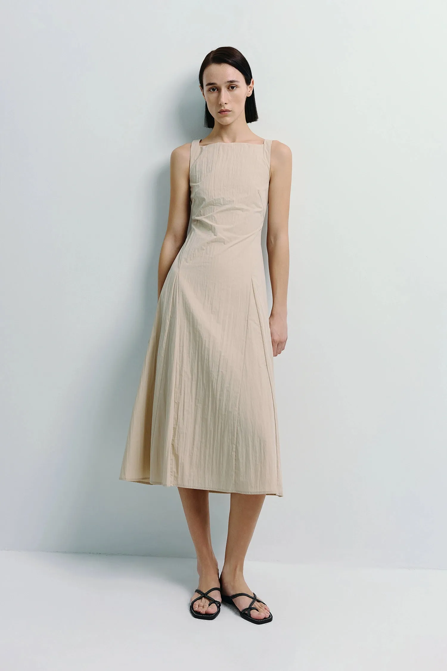 Carré High Square Neck Midi Dress sold by Rue Sophie product image thumbnail 2