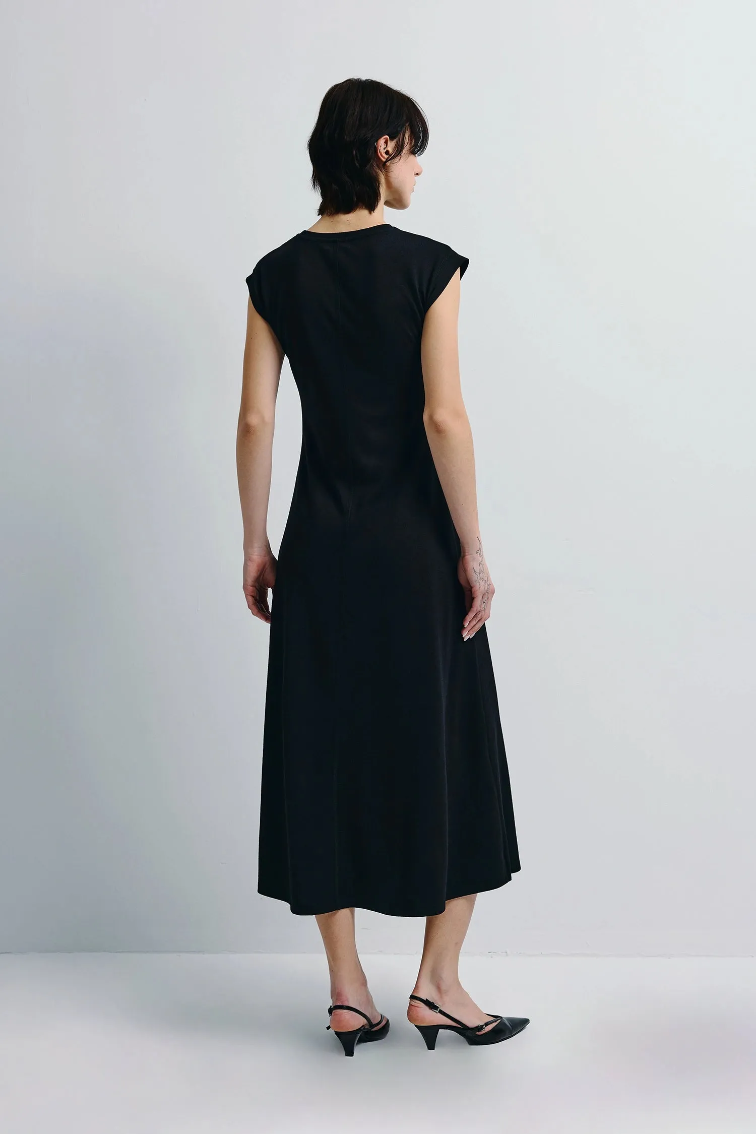 Emmy Sweater Knit Midi Dress sold by Rue Sophie product image thumbnail 4