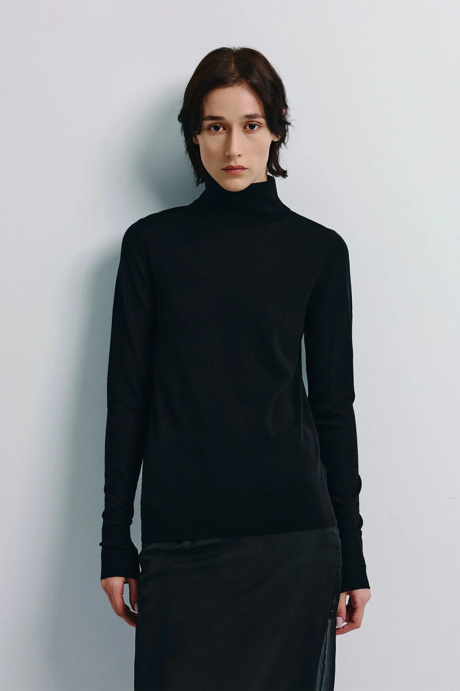Roanne Turtlenck Pullover Sweater sold by Rue Sophie product image thumbnail 4
